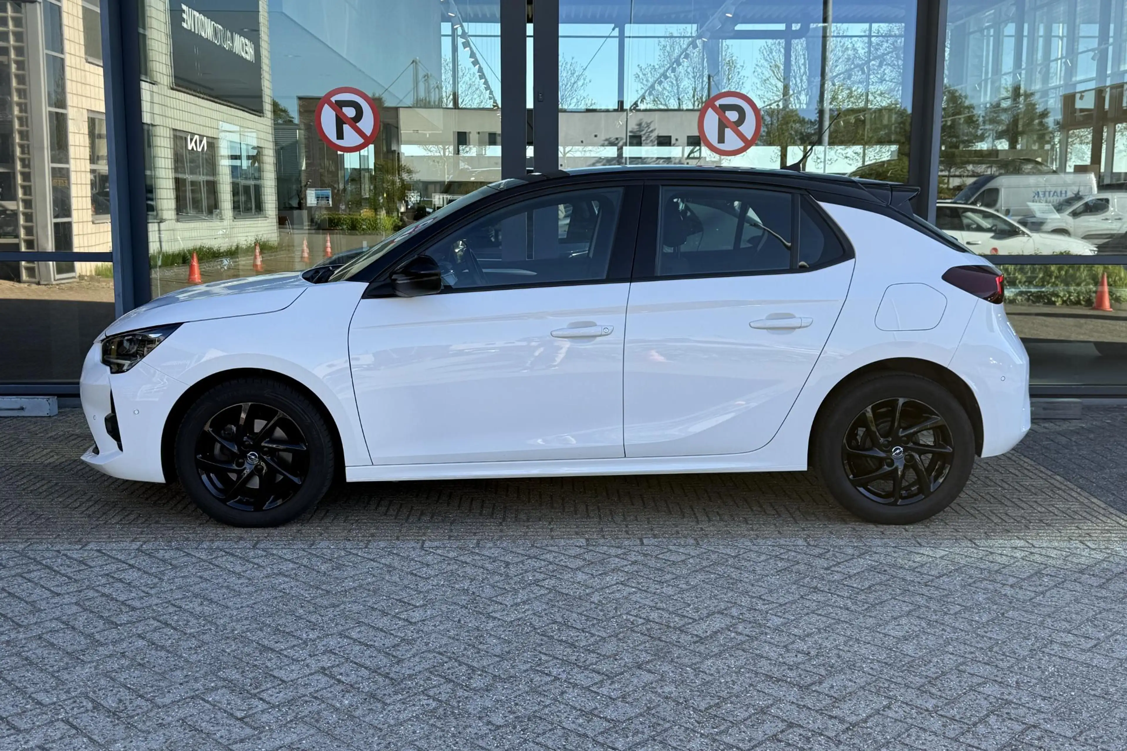 Opel Corsa 1.2T GS Line 100pk | Two Tone | Navigatie via App — photo 9