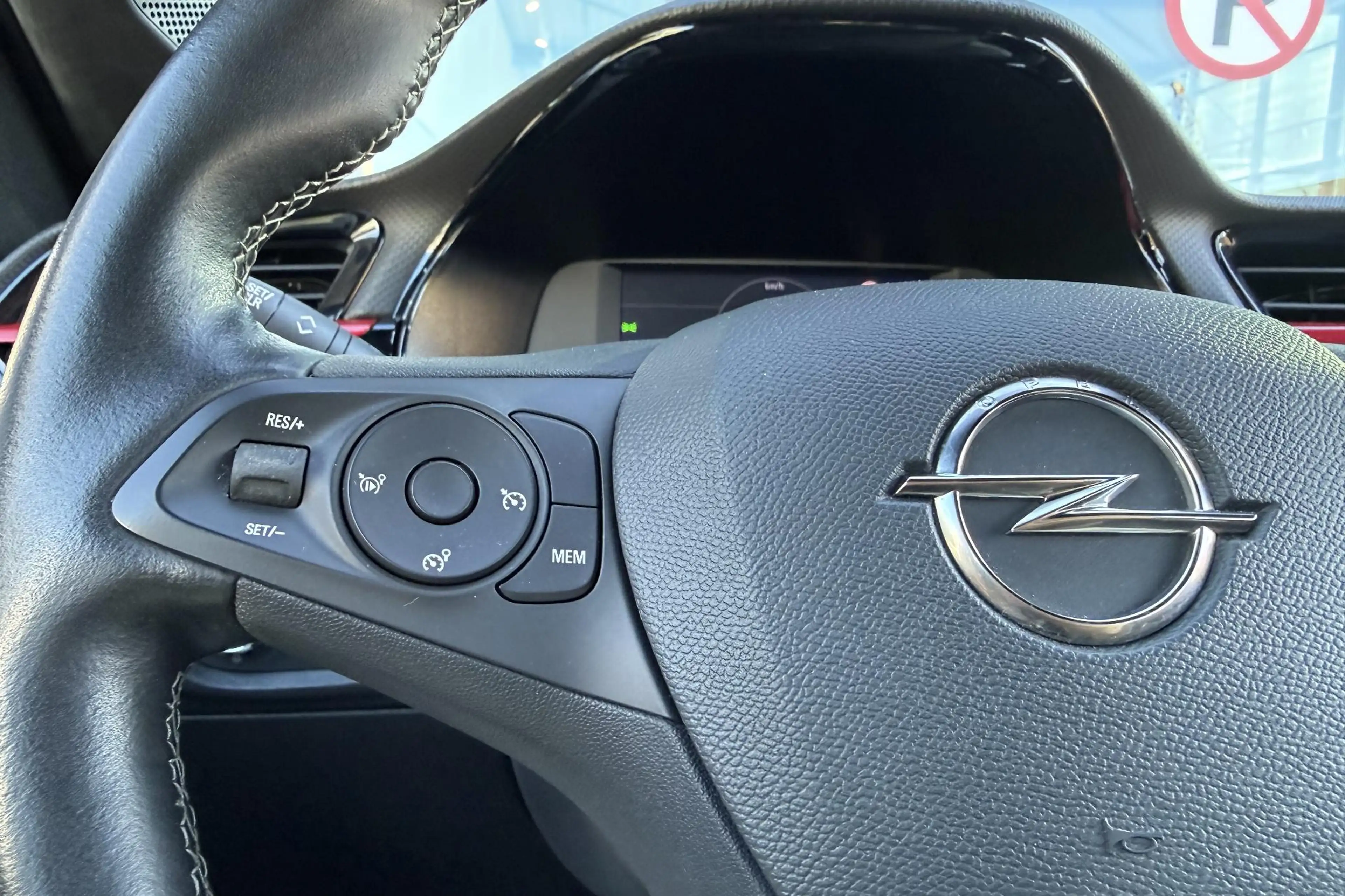 Opel Corsa 1.2T GS Line 100pk | Two Tone | Navigatie via App — photo 6