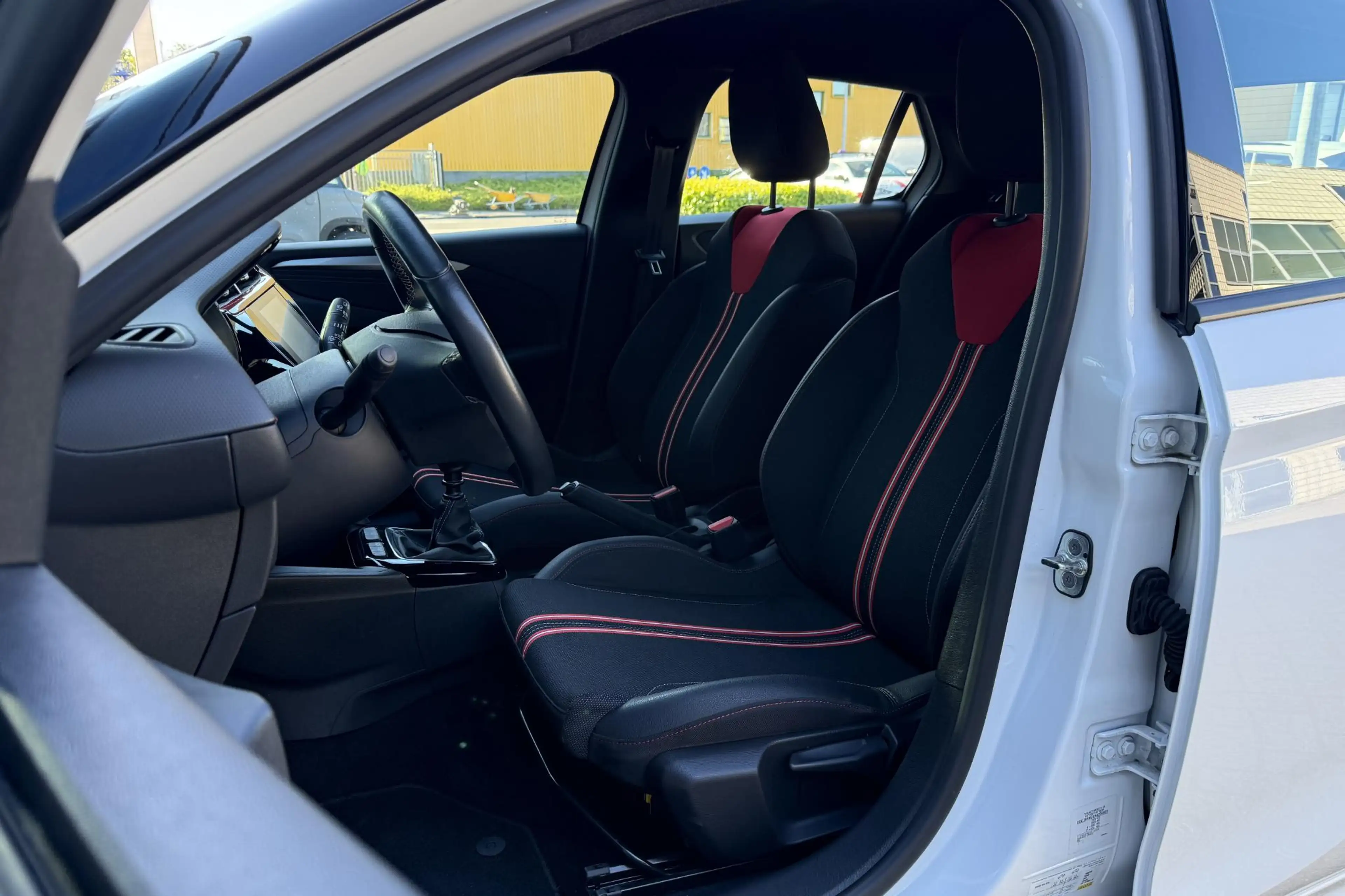 Opel Corsa 1.2T GS Line 100pk | Two Tone | Navigatie via App — photo 5