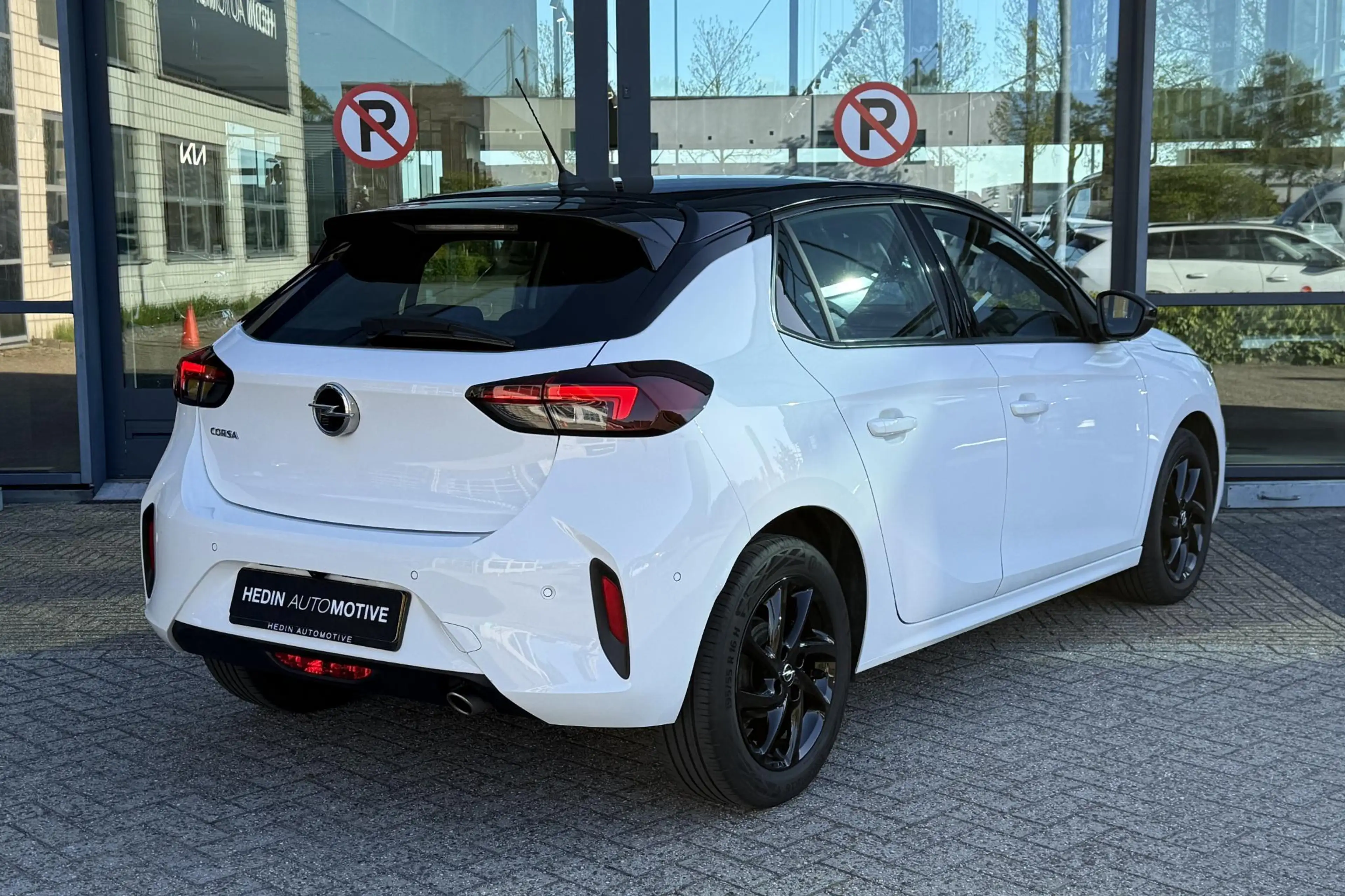 Opel Corsa 1.2T GS Line 100pk | Two Tone | Navigatie via App — photo 2