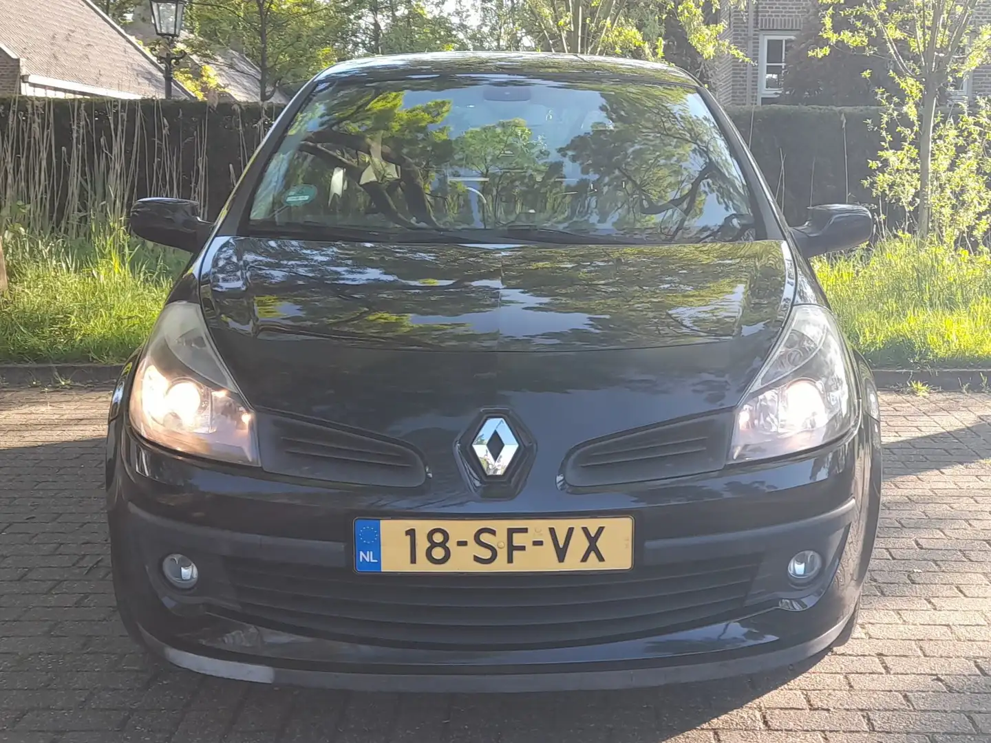 Renault Clio Clio 1.6-16V Dynam.Luxe Black - 1