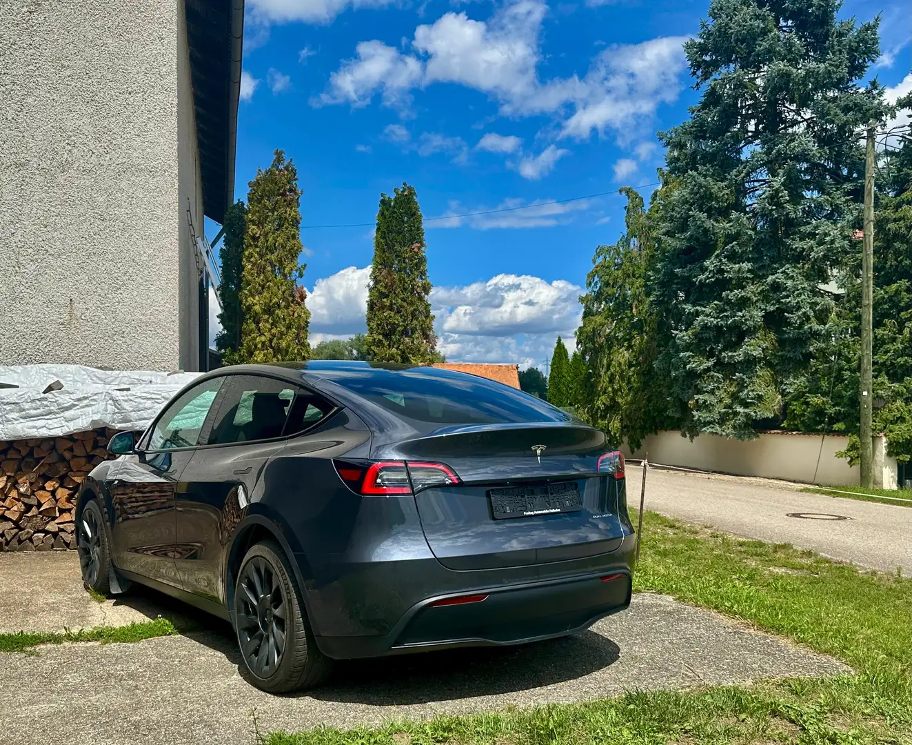 Tesla Model Y LR Long Range Dual AWD*MD23*schwarz&weiß*AHK*20 Grau - 2