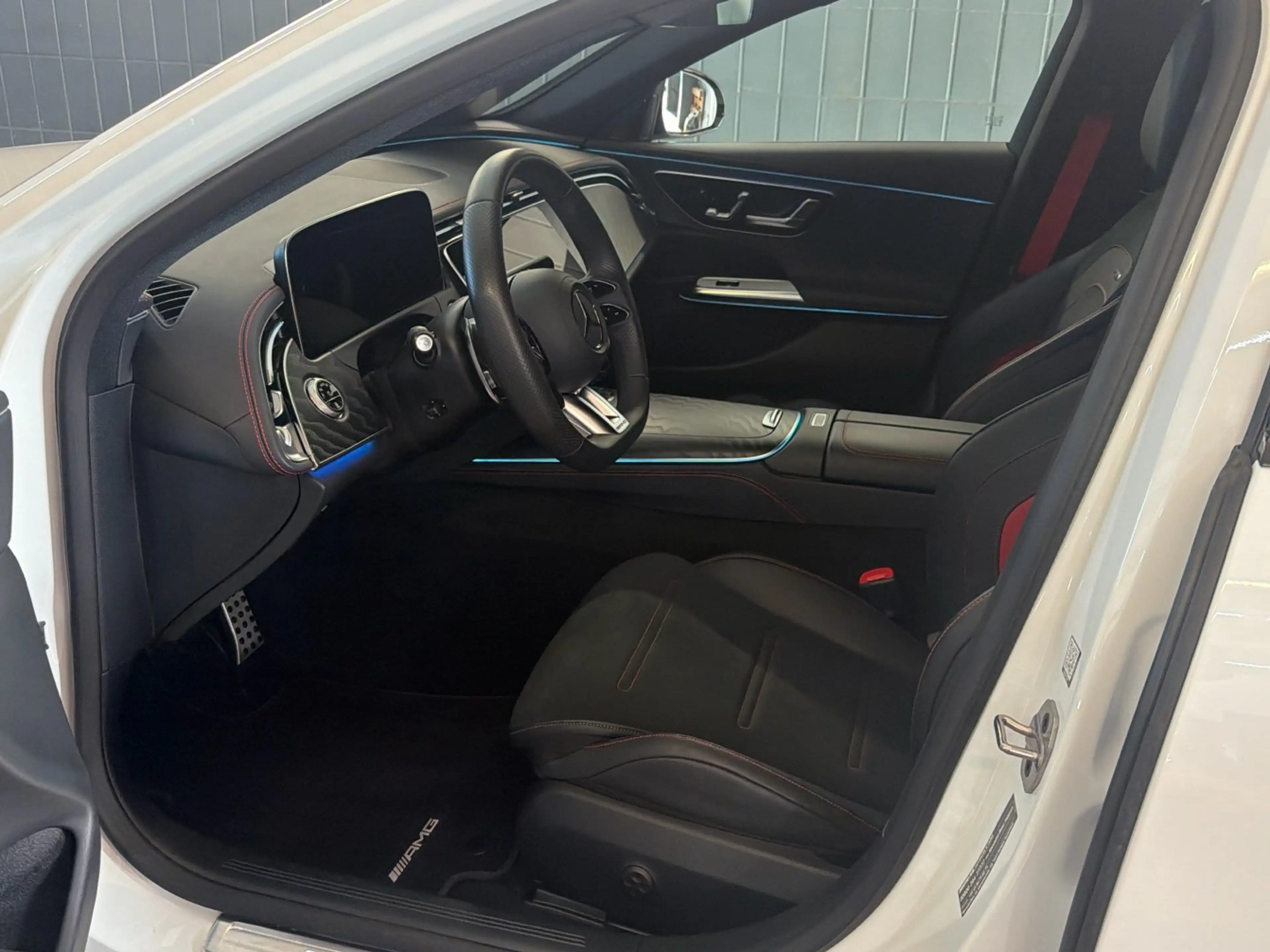 Mercedes-Benz E 53 AMG Hybrid 4M+ T Night Digital-L. 360° AHK — photo 13
