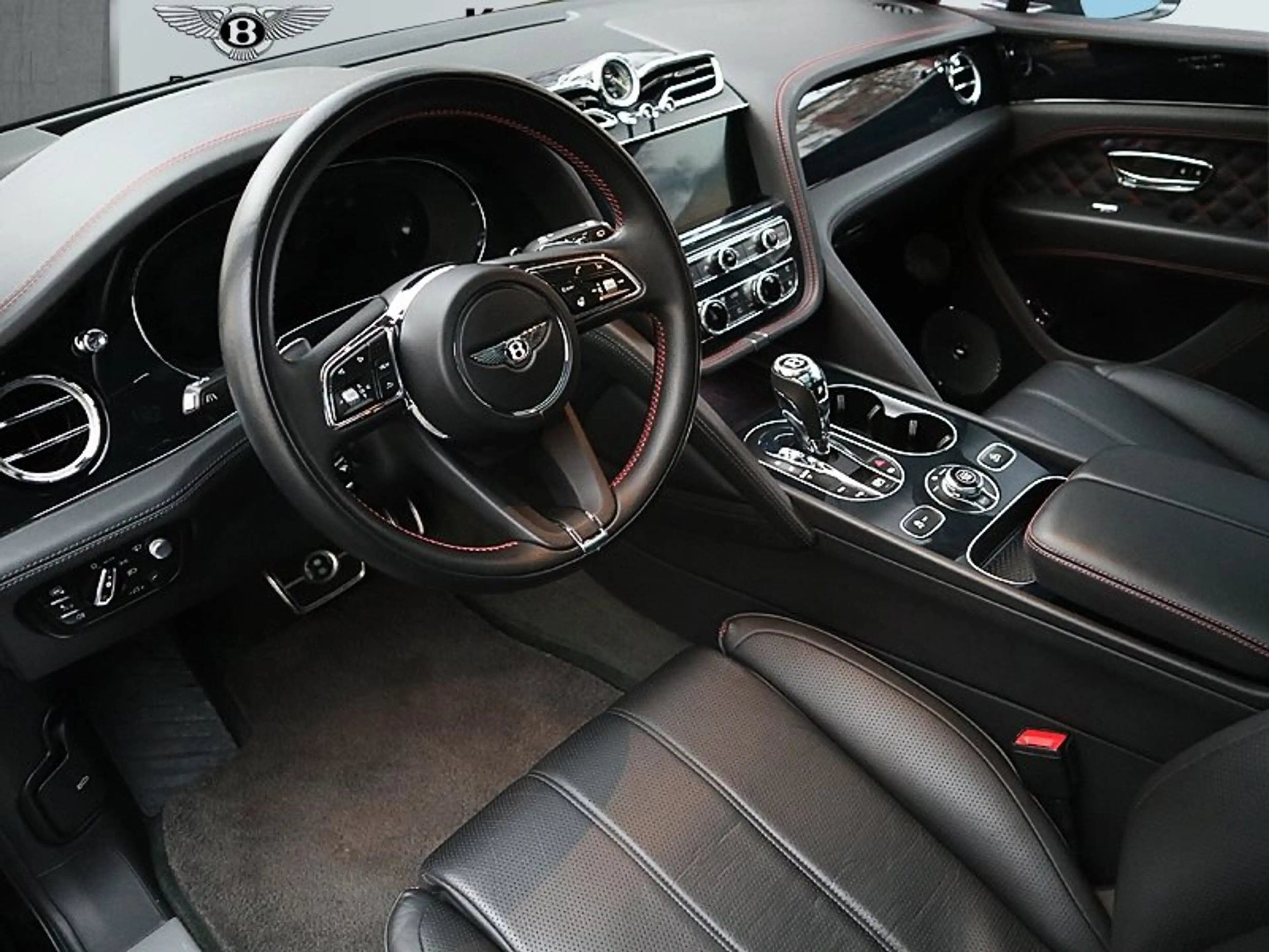 Bentley Bentayga V8 First Edition *NAIM*Blackline* — photo 11