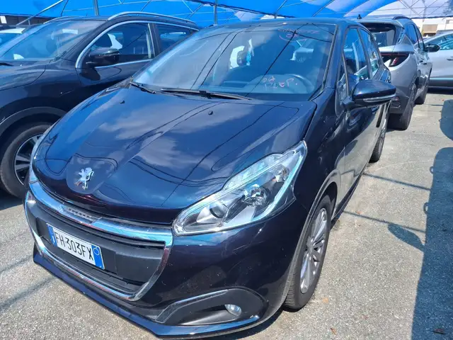 Peugeot 208 view 14