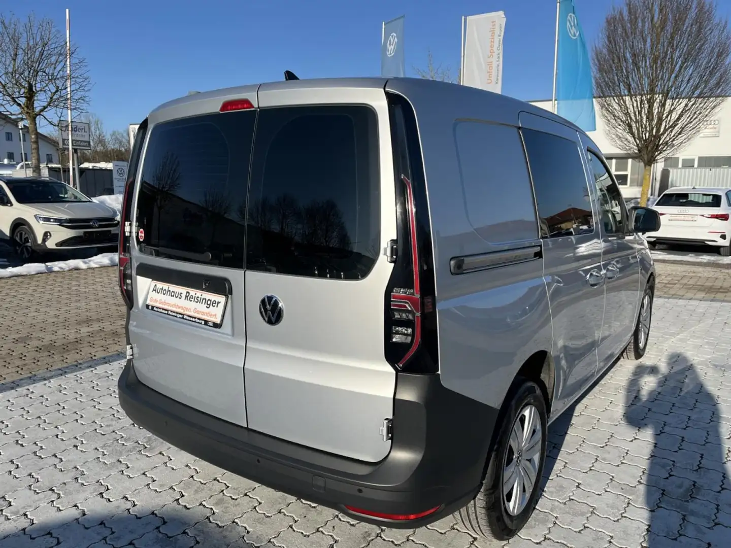 Volkswagen Caddy 2.0 TDI Cargo DSG (NAVI,LED,RearView,ALS) Klima Silber - 2