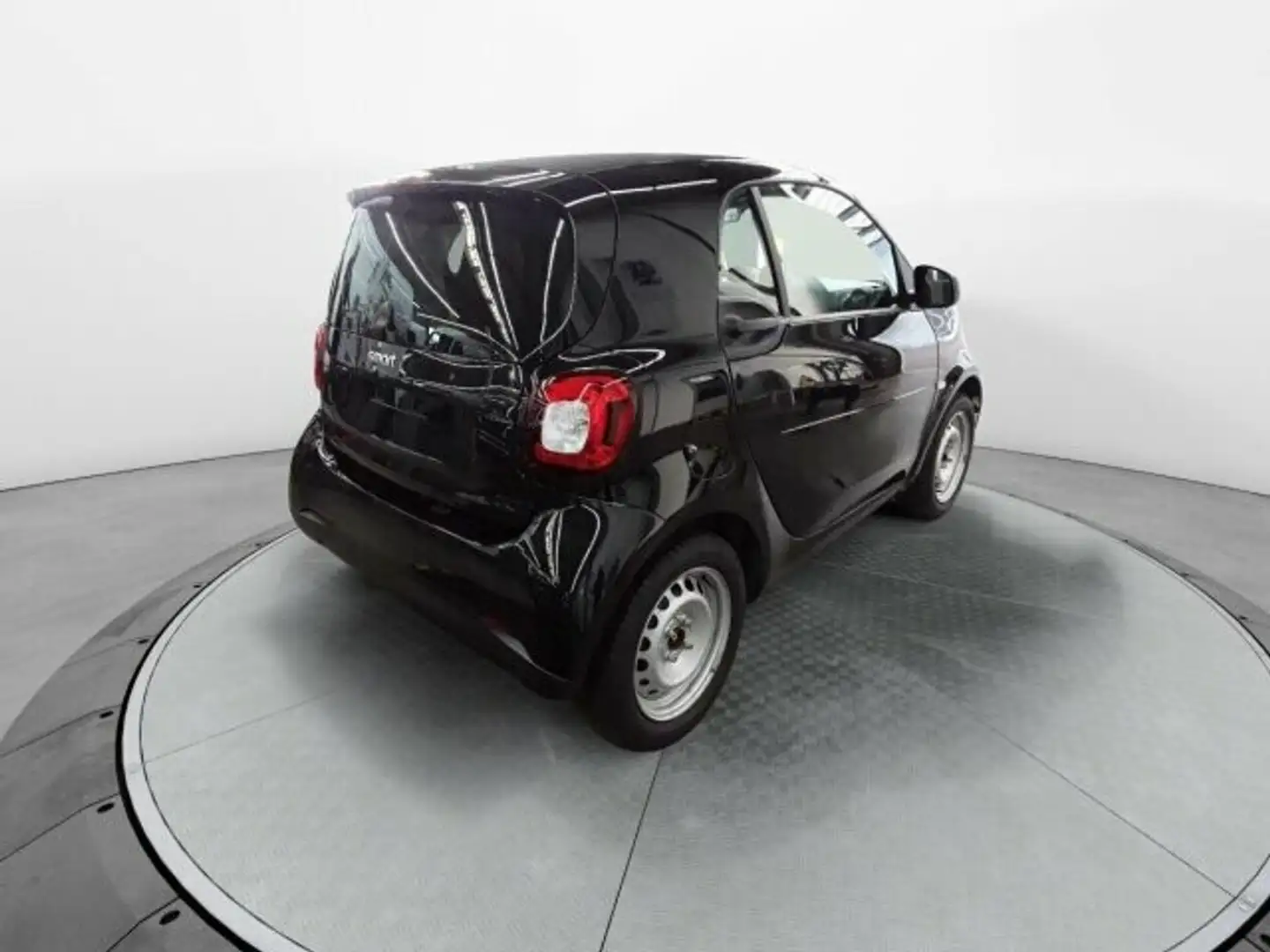 smart forTwo EQ Schwarz - 2