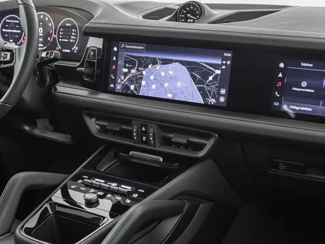 Porsche Cayenne view 10