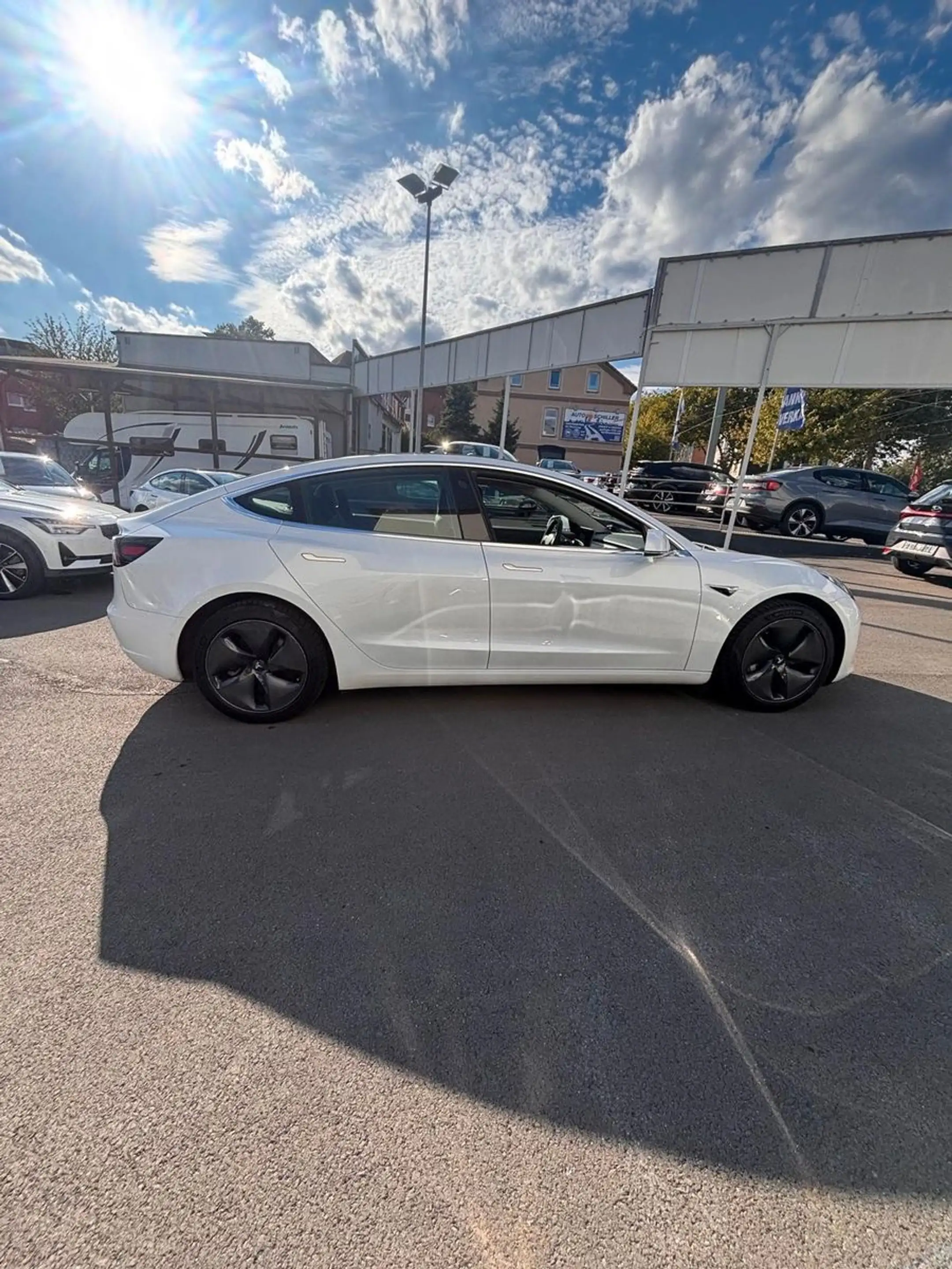 Tesla Model 3 Standard Range RWD — photo 6
