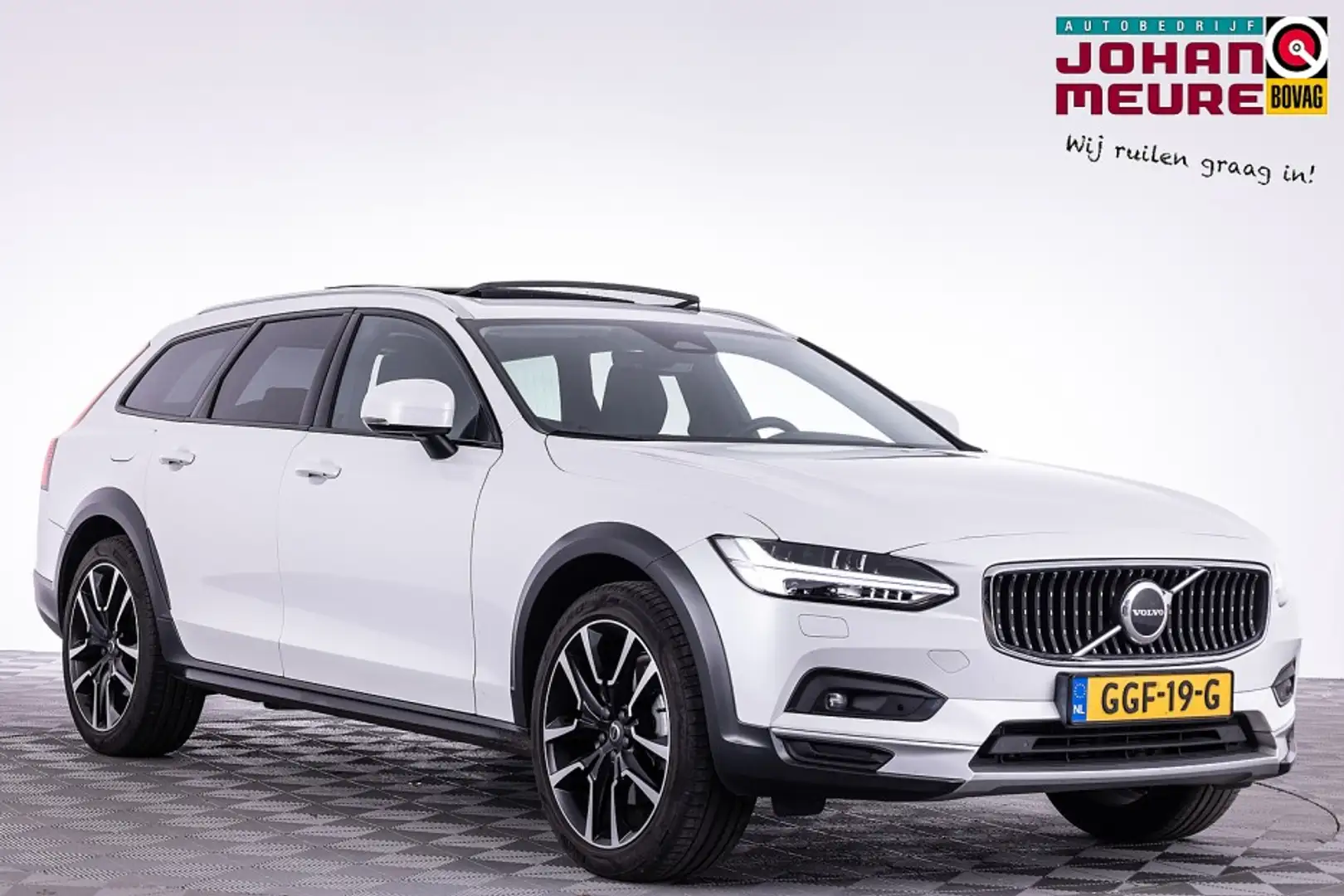 Volvo V90 Cross Country B5 AWD Pro | PANORAMADAK | LEDER | Trekhaak | harm Wit - 1