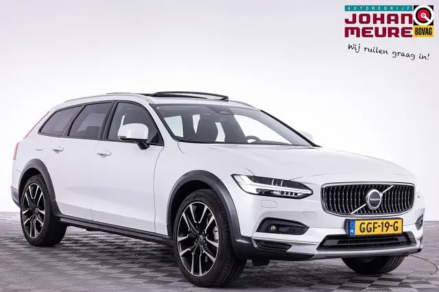 Volvo V90 Cross Country B5 AWD Pro | PANORAMADAK | LEDER | Trekhaak | harm