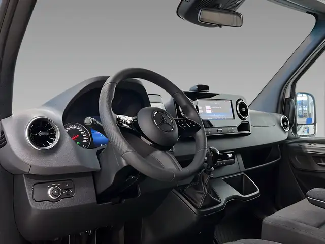 Mercedes-Benz Sprinter view 10