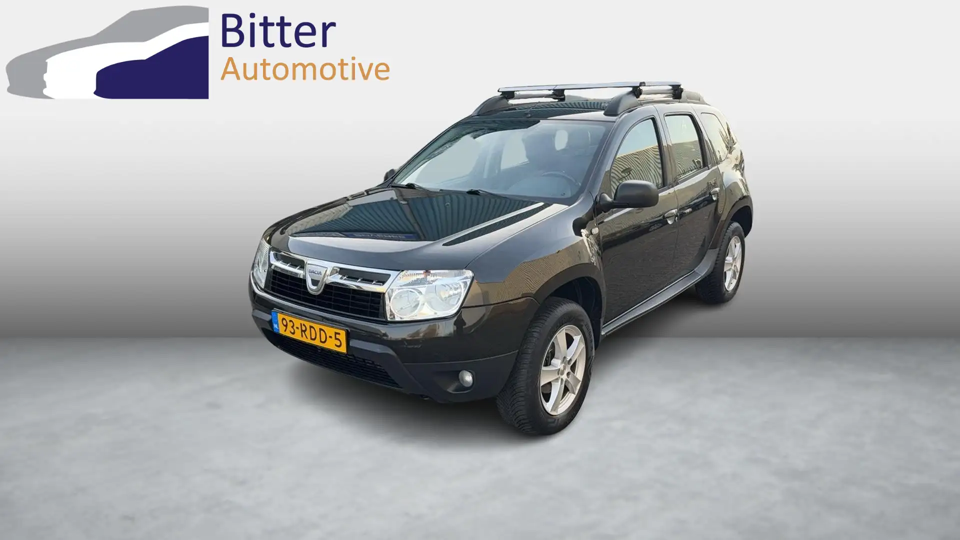 Dacia Duster 1.6 Lauréate 2wd Leder Airco Noir - 1