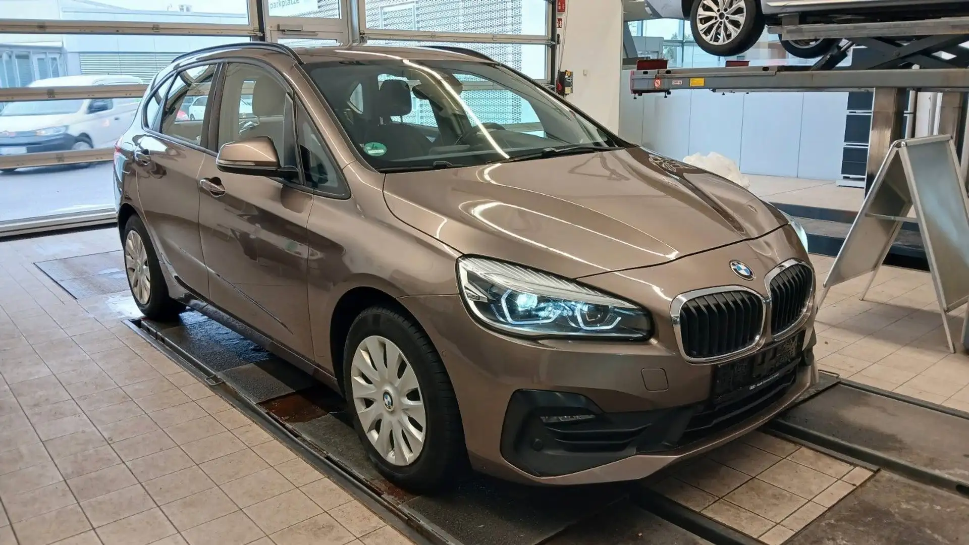 BMW 216 d Active Tourer Steptronic Advantage Beige - 2