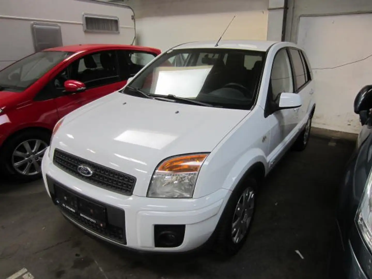 Ford Fusion Fusion Ambiente+ 1,4 16V Ambiente+ Weiß - 1