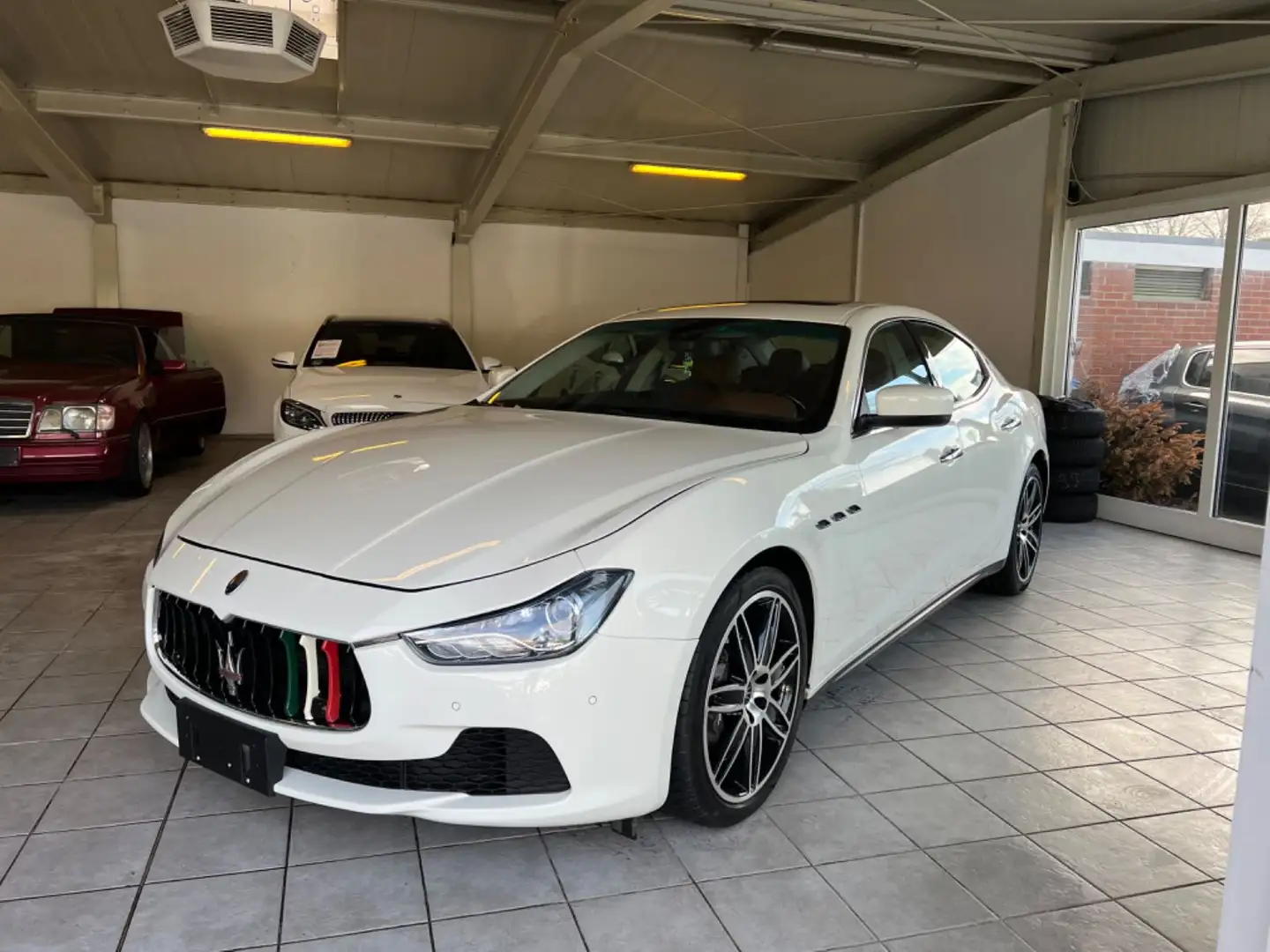 Maserati Ghibli Diesel Weiß - 2