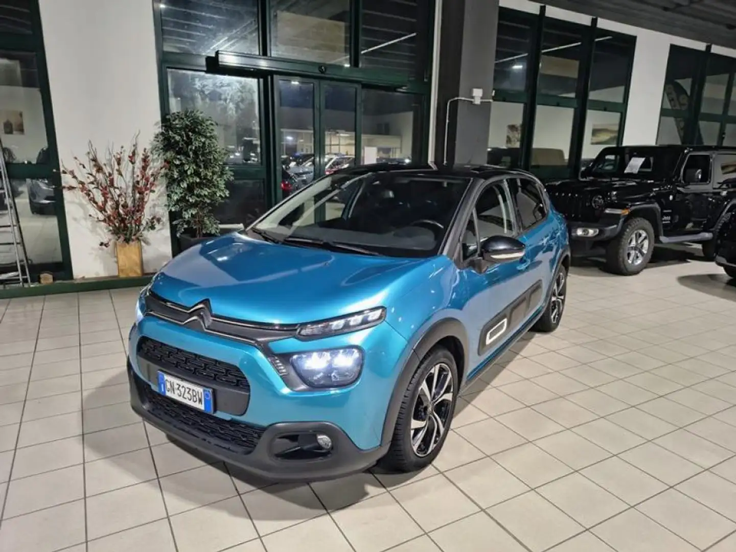 Citroen C3 PureTech 83 Shine NEOPATENTATI Bleu - 1
