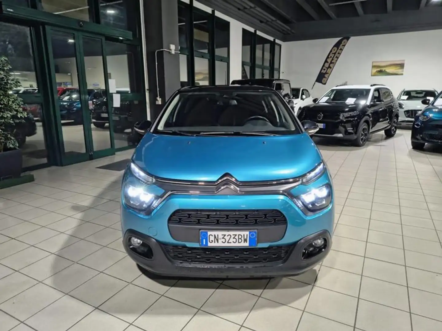 Citroen C3 PureTech 83 Shine NEOPATENTATI Bleu - 2