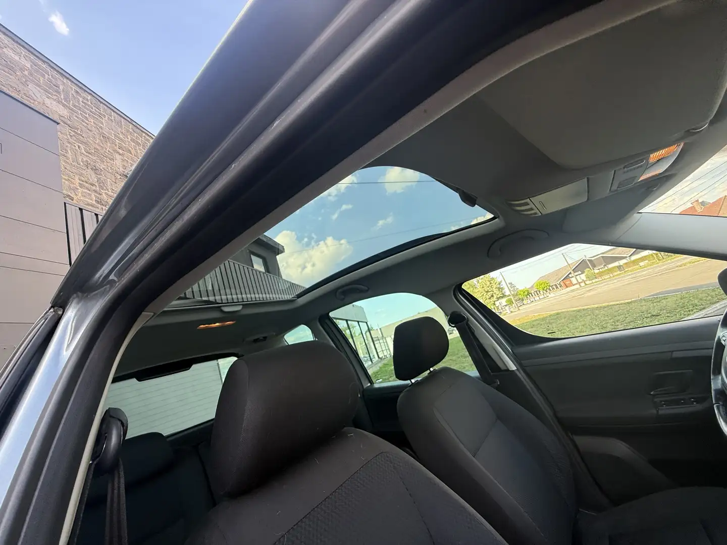 Skoda Roomster 1.6 CR TDi CLIM DIG,GPS,TOIT PANO,GARANTIE😍 Grijs - 2