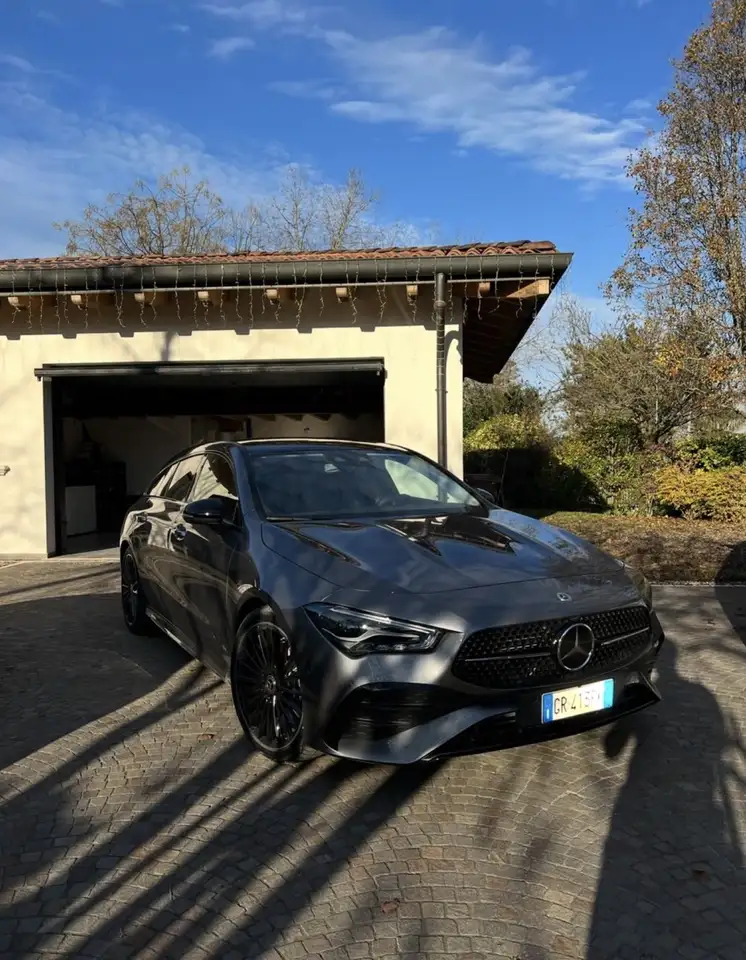 Mercedes-Benz CLA 200