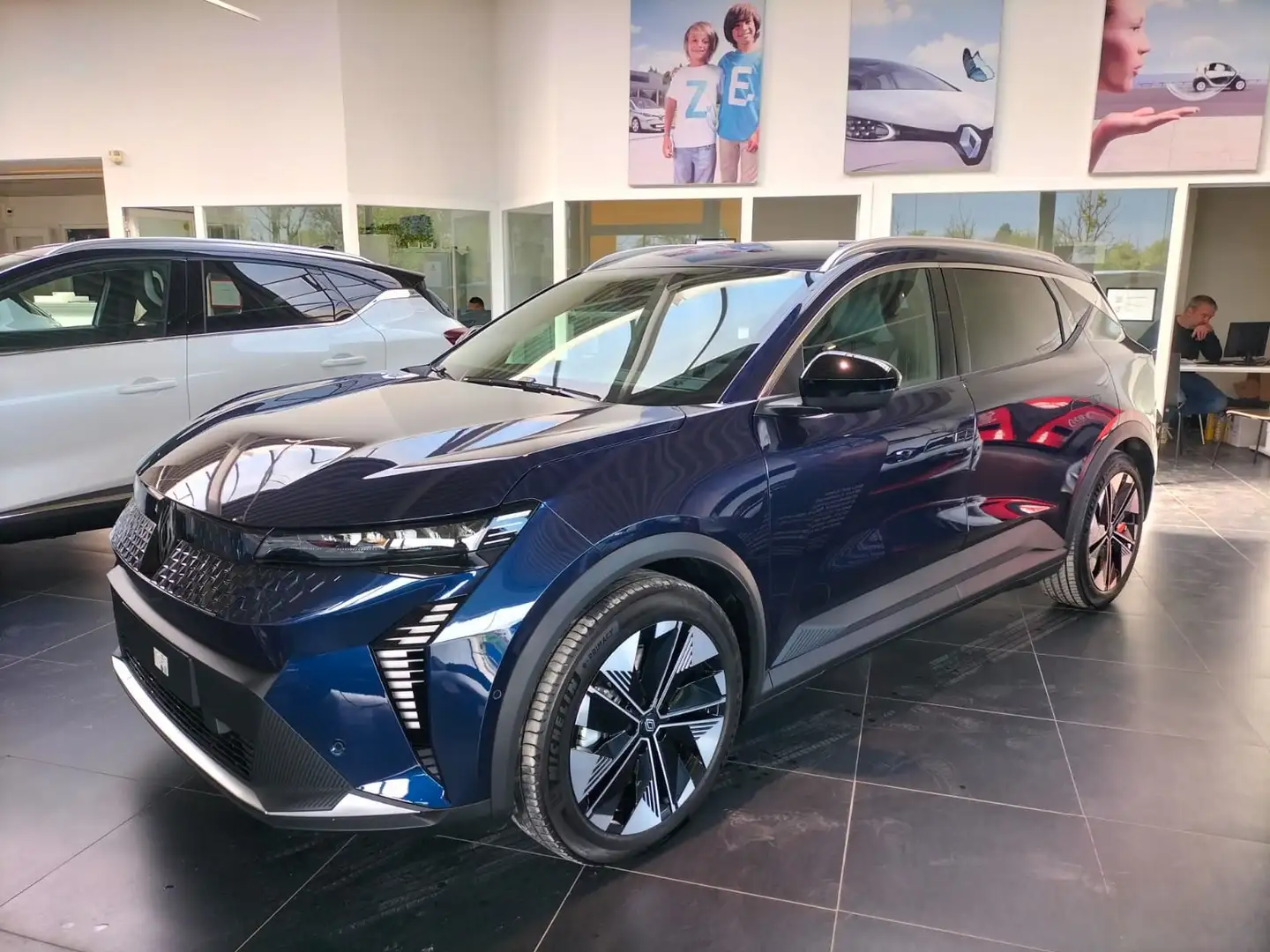 Renault Scenic E-Tech electric Iconic Esprit Alpine Techno Evol. Noir - 2