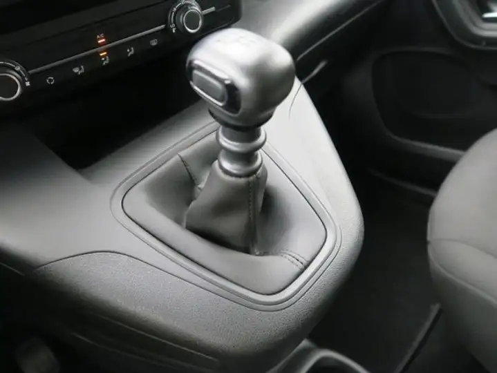 Citroën Berlingo 2023, foto 14
