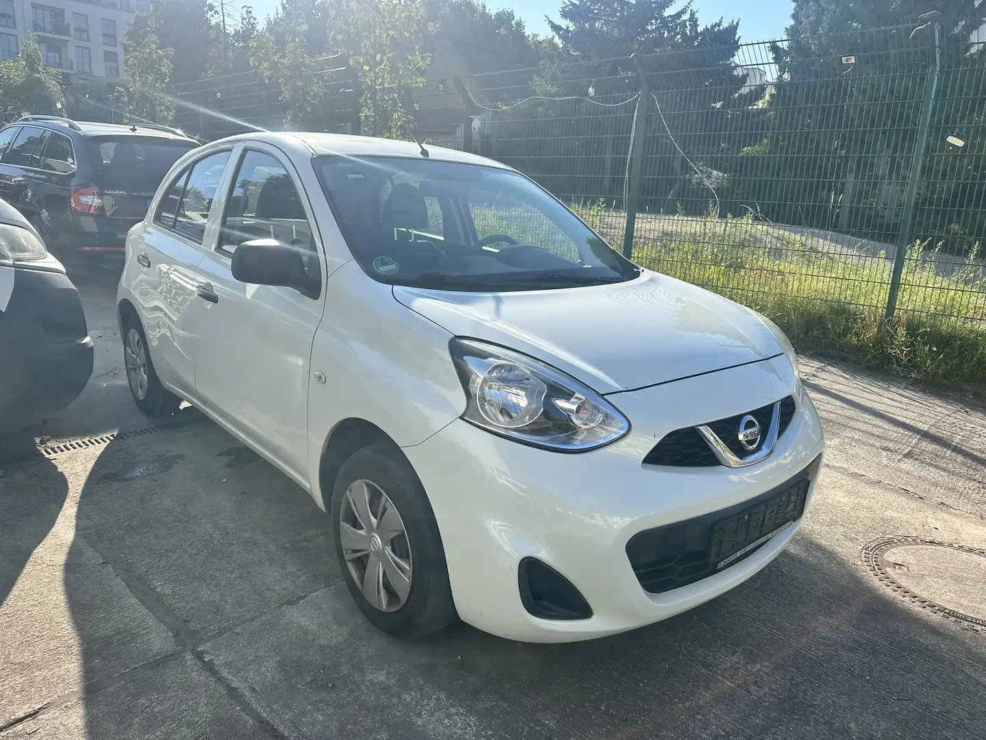 Nissan Micra Visia First Weiß - 2