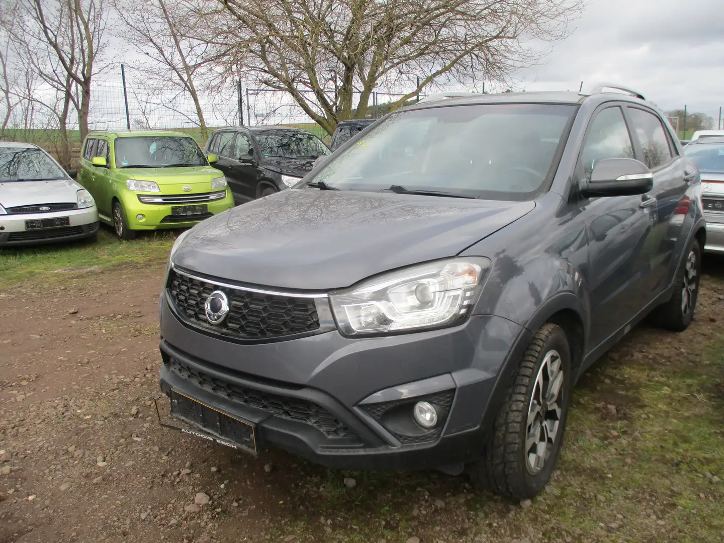 SsangYong Korando Crystal 4x2 Gris - 1