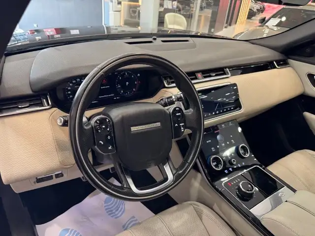 Land Rover Range Rover Velar view 7