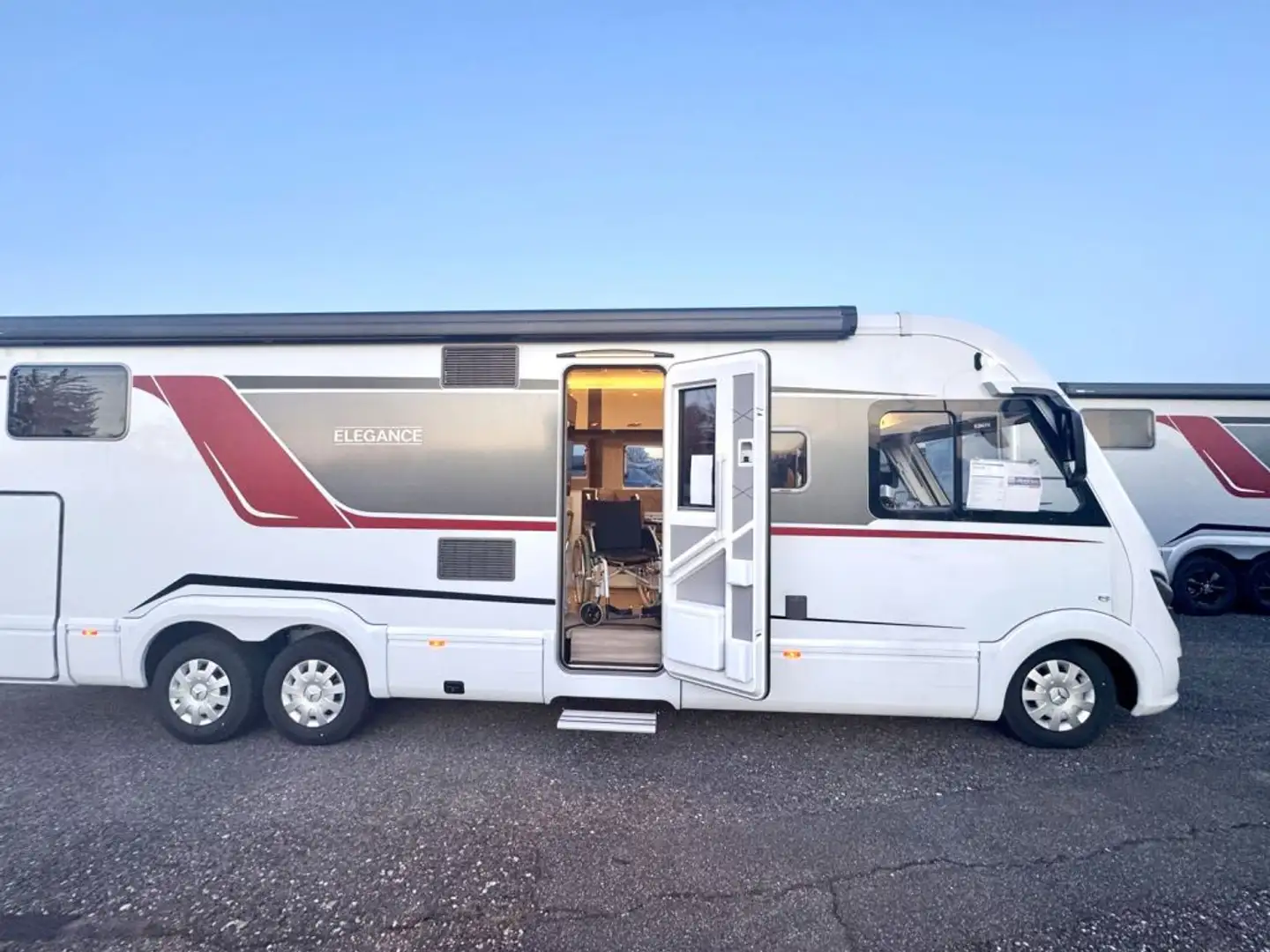 Bürstner Elegance I 920 G Blanc - 1