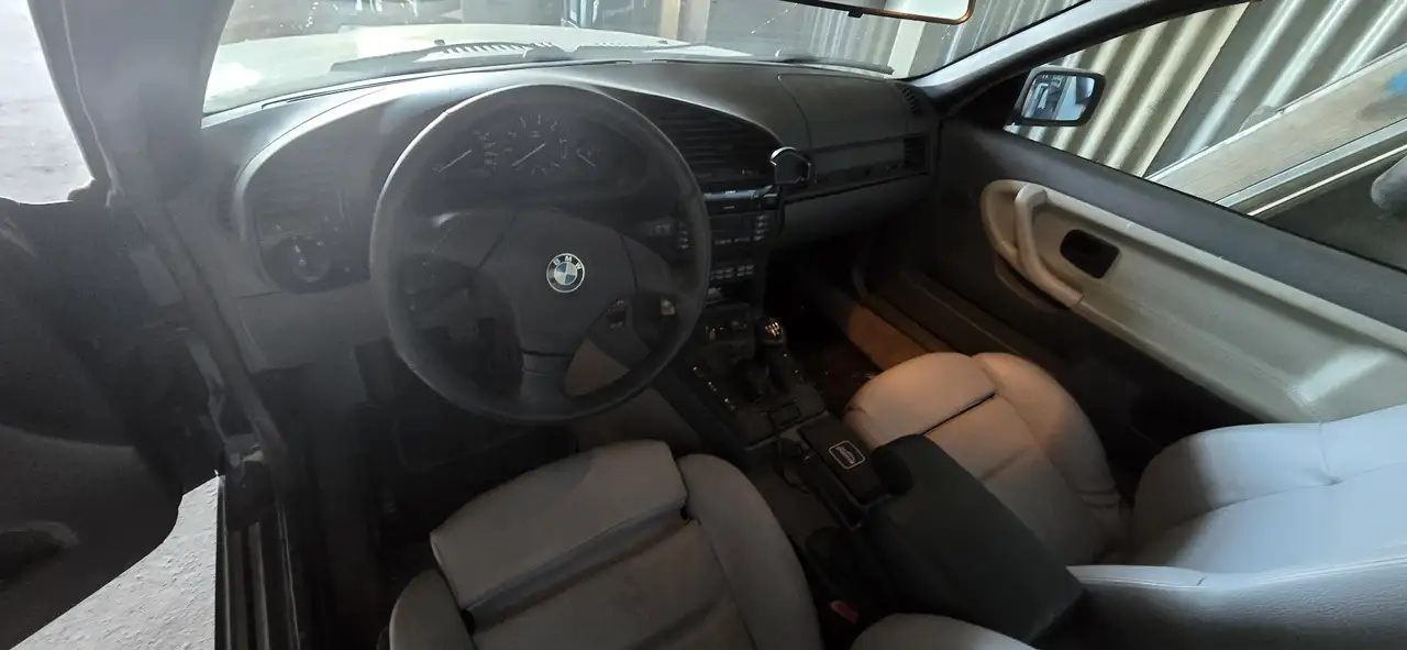 BMW 320i Cabrio Europa c/2airbag, foto 4