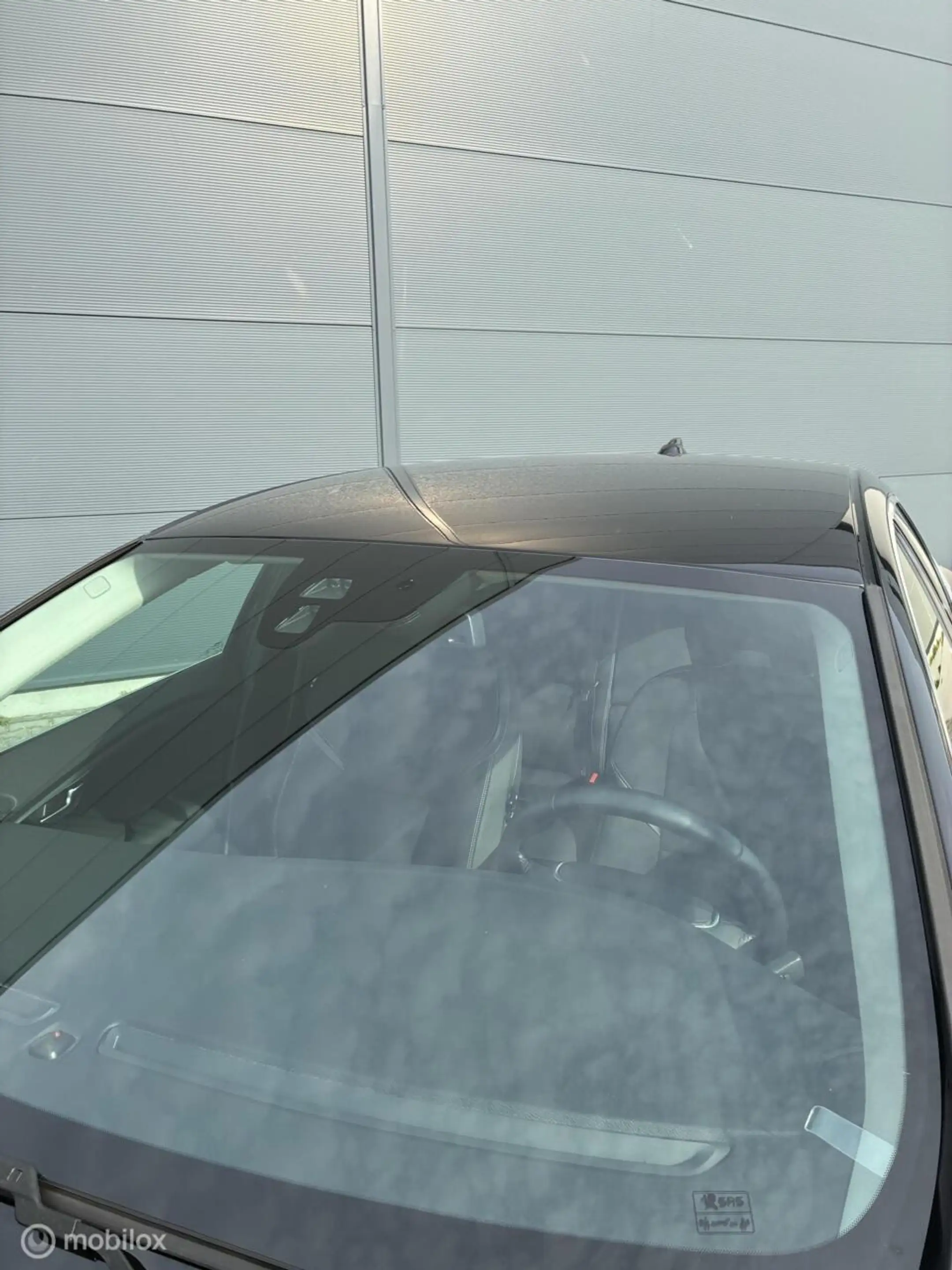 Volvo V40 1.6 T3 Momentum | Zwart | Isofix | Lichtmetaal | N — photo 19