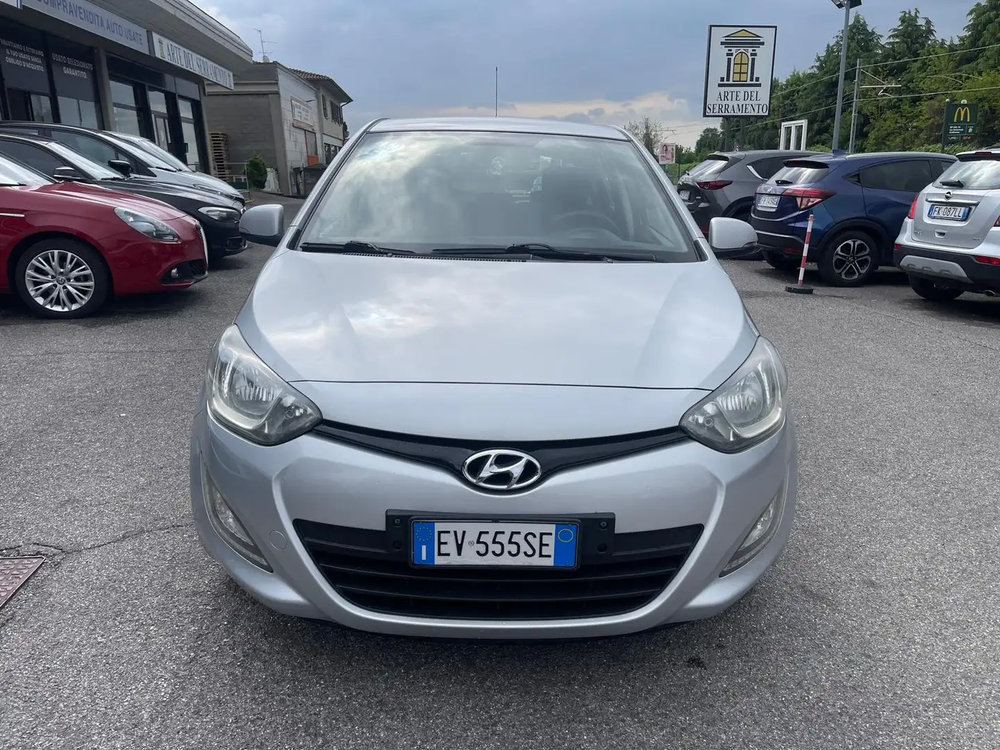 Hyundai i20 5p 1.2 Classic econext (bluedrive) Gpl Argento - 2