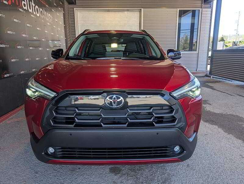 2026 Toyota Corolla Cross XLE*AWD*TOIT*BANCS/VOL CHAUFF*CAMERA*BOUTON POUSSO — снимка 1