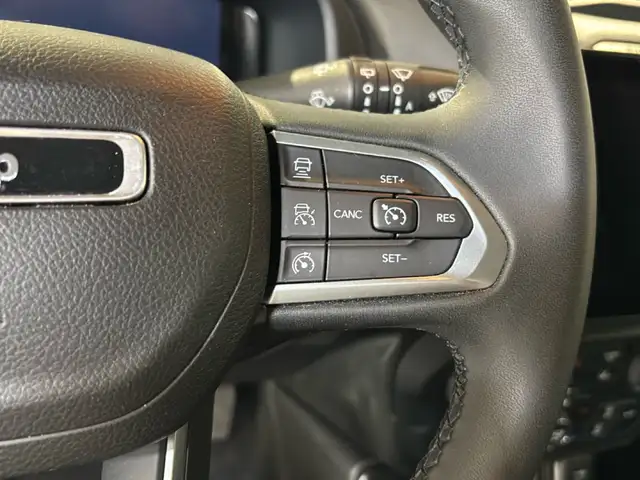Jeep Renegade view 12