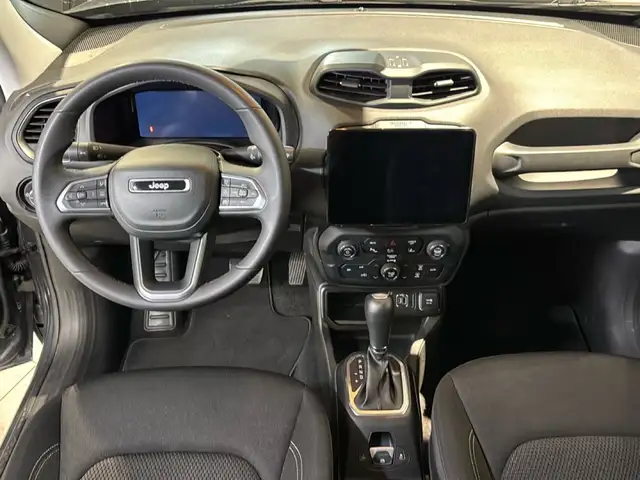 Jeep Renegade view 11