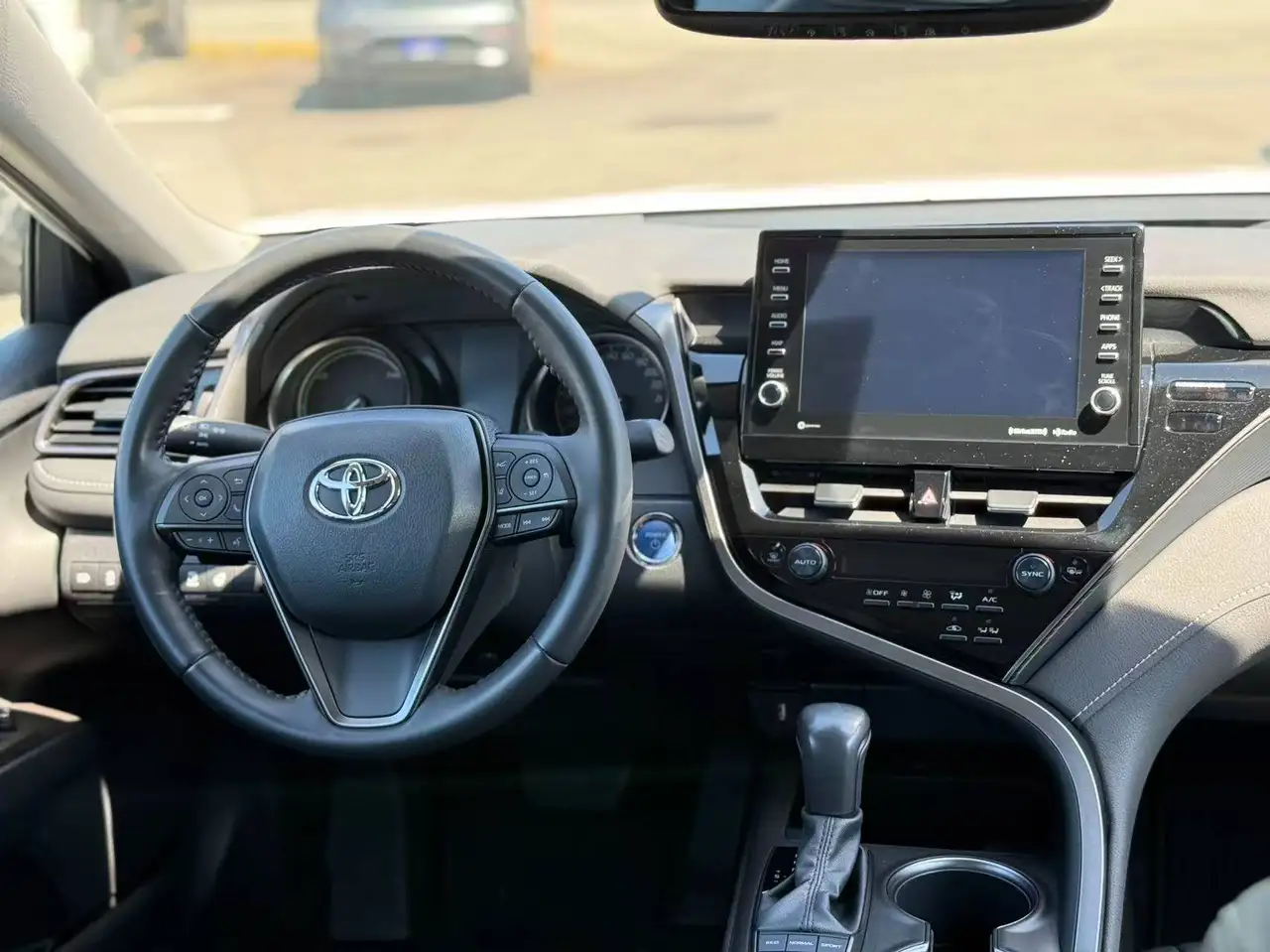 Toyota Camry снимка Toyota Camry