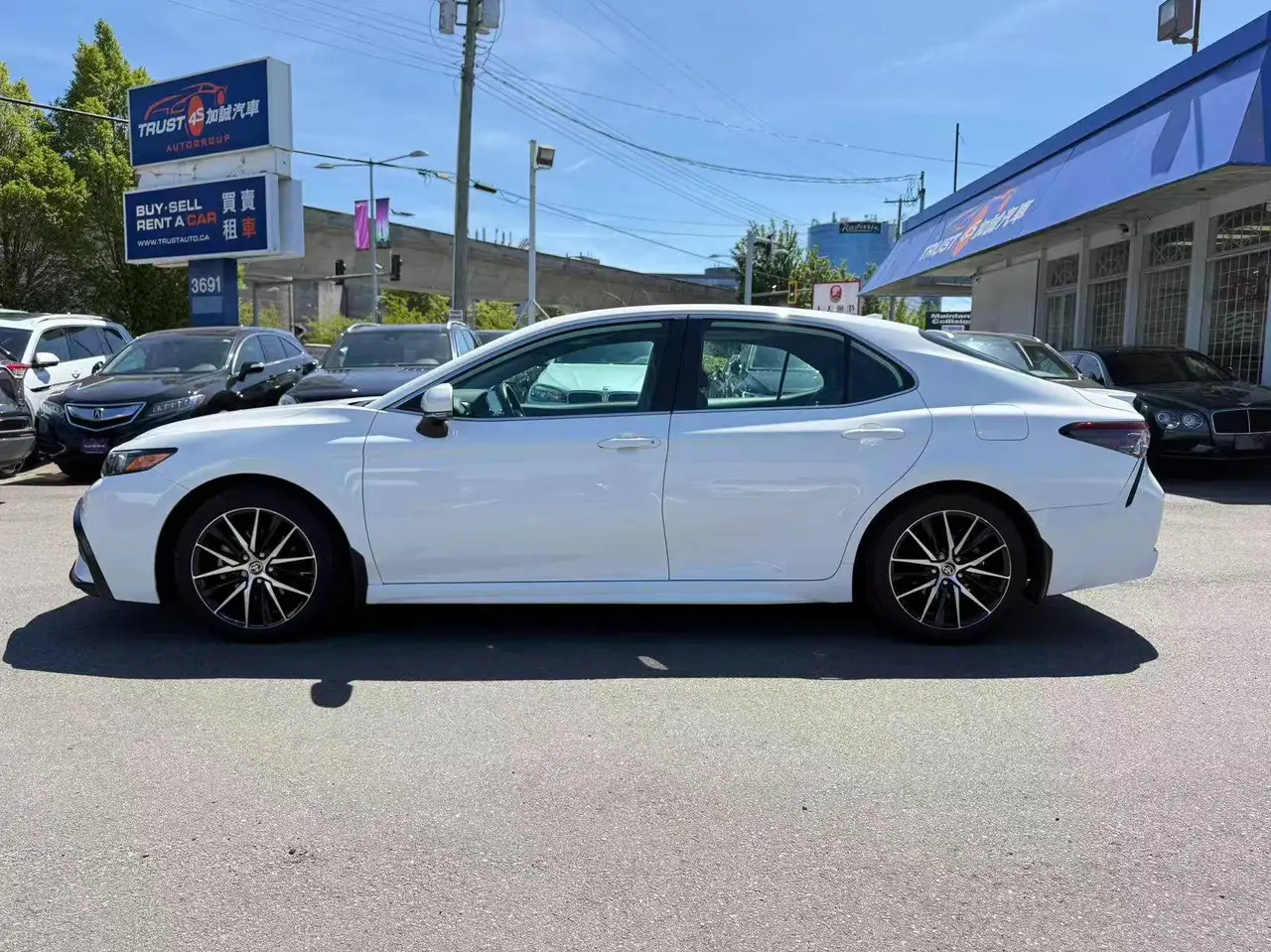 Toyota Camry снимка Toyota Camry