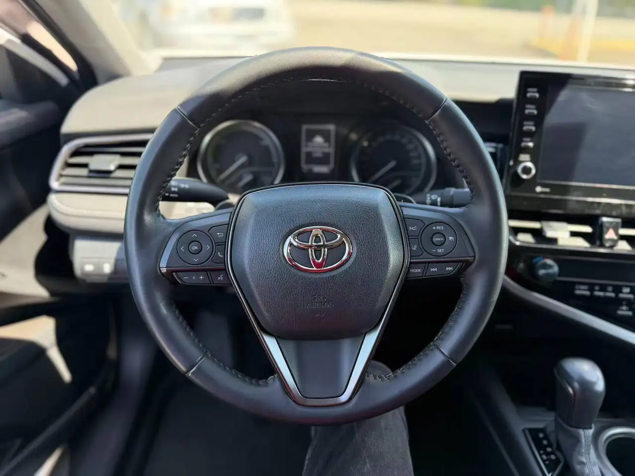Toyota Camry снимка Toyota Camry