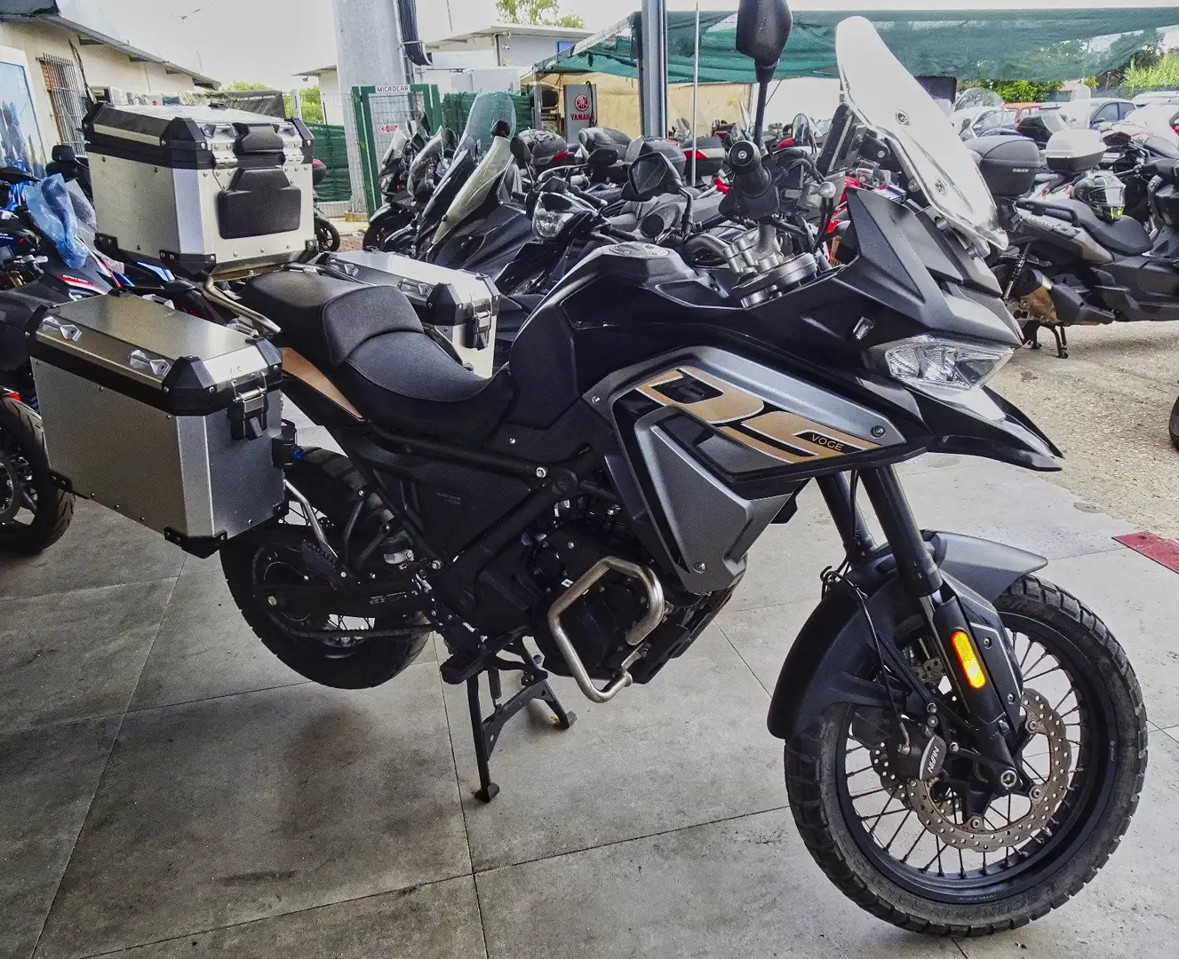 Voge Valico 650 dsx Fekete - 1