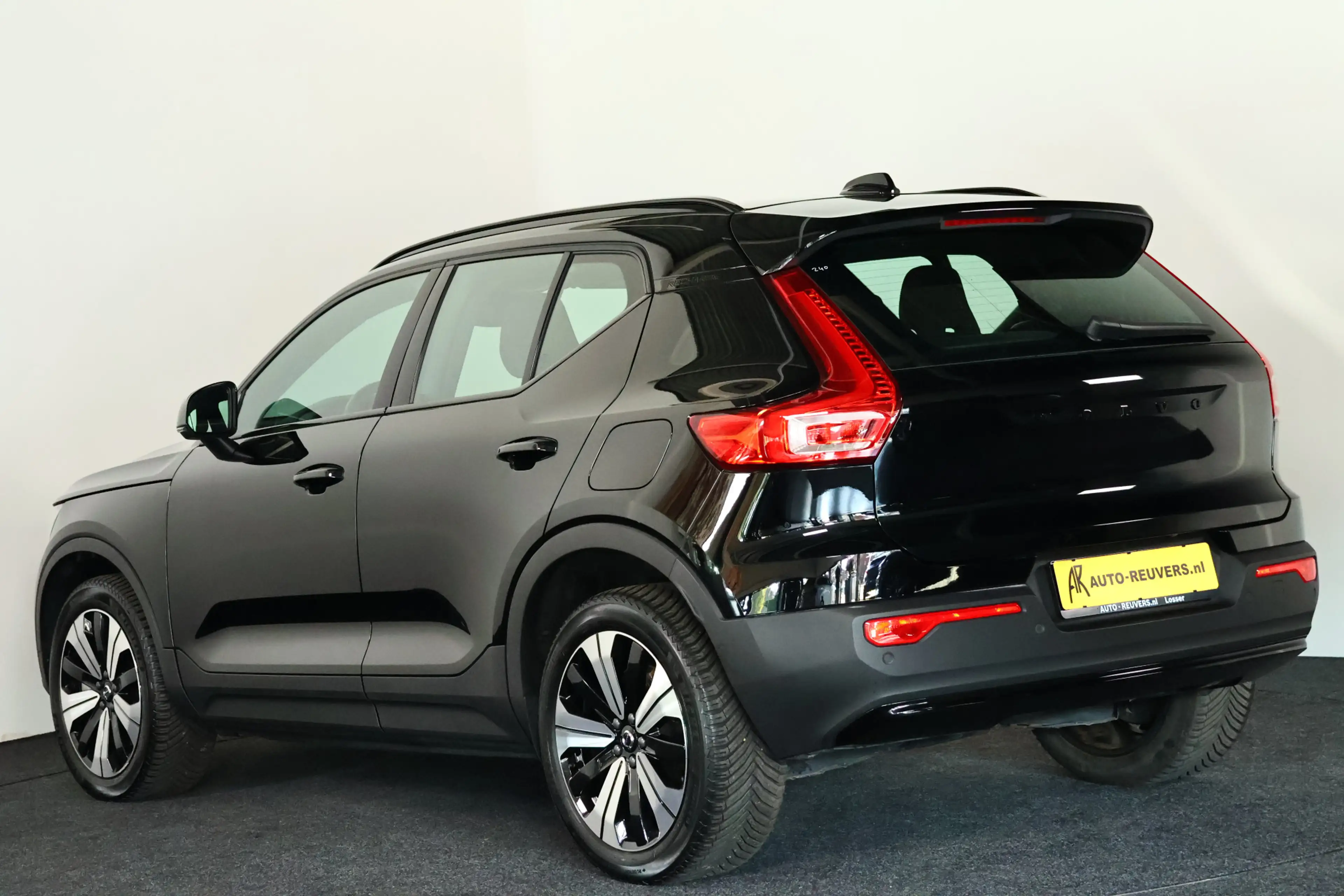 Volvo XC40 Recharge 70 kWh / Navi / LED / CarPlay / Cam — photo 6