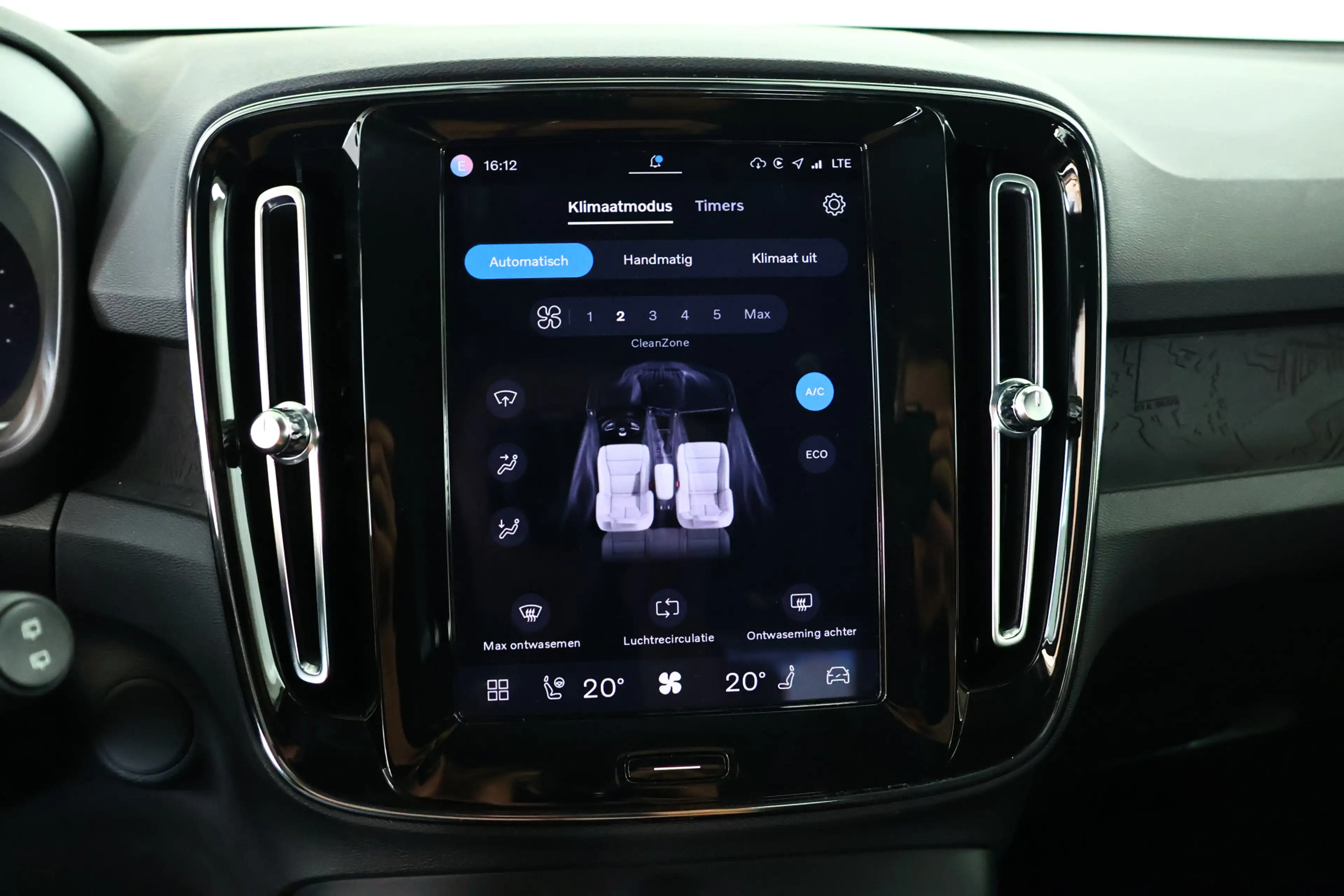 Volvo XC40 Recharge 70 kWh / Navi / LED / CarPlay / Cam — photo 21