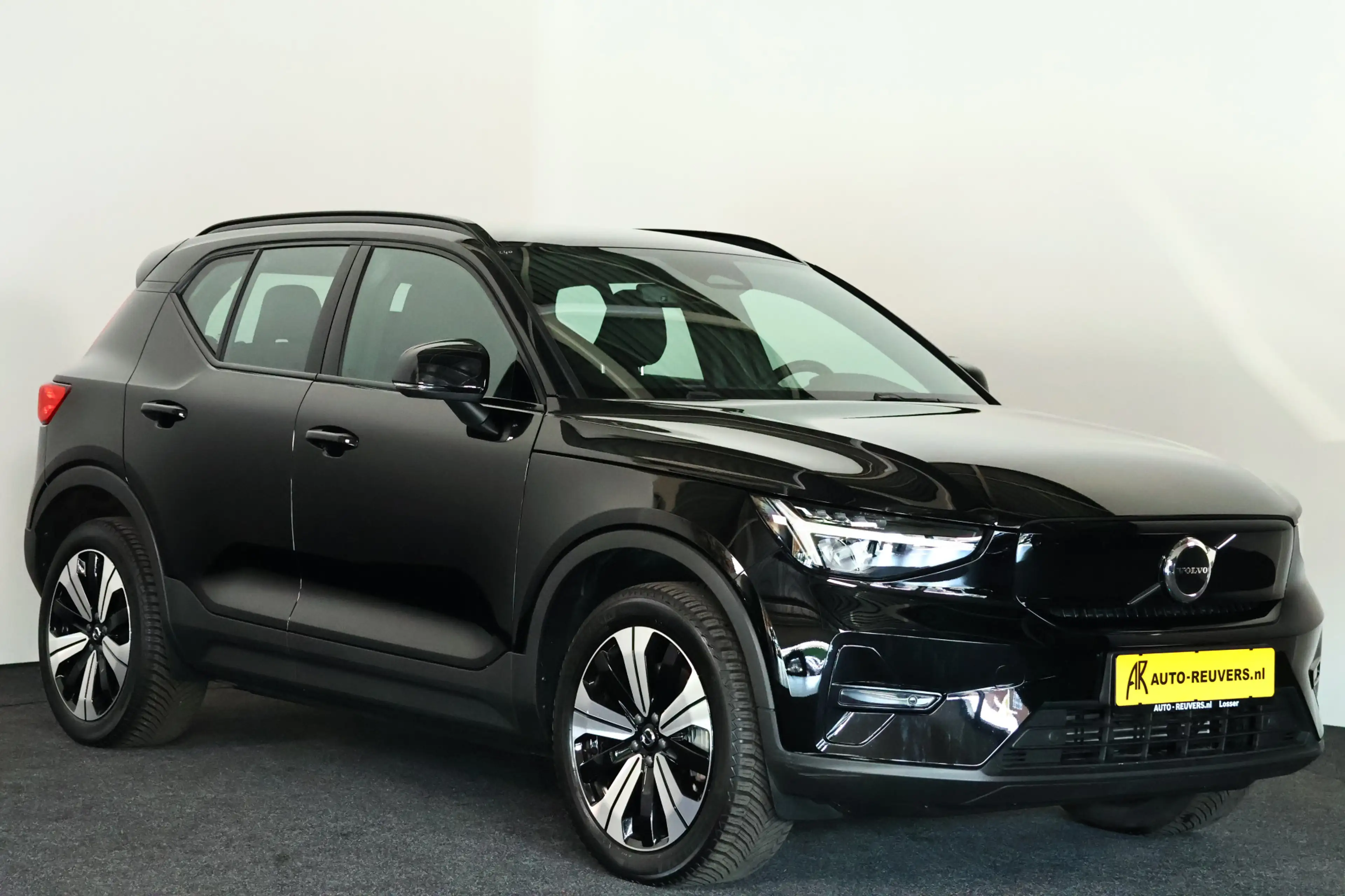 Volvo XC40 Recharge 70 kWh / Navi / LED / CarPlay / Cam — photo 5