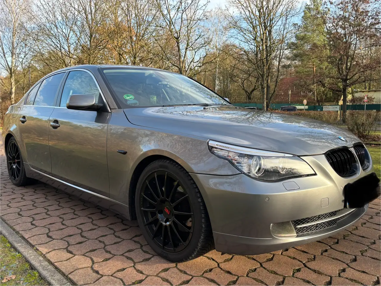 BMW 525
