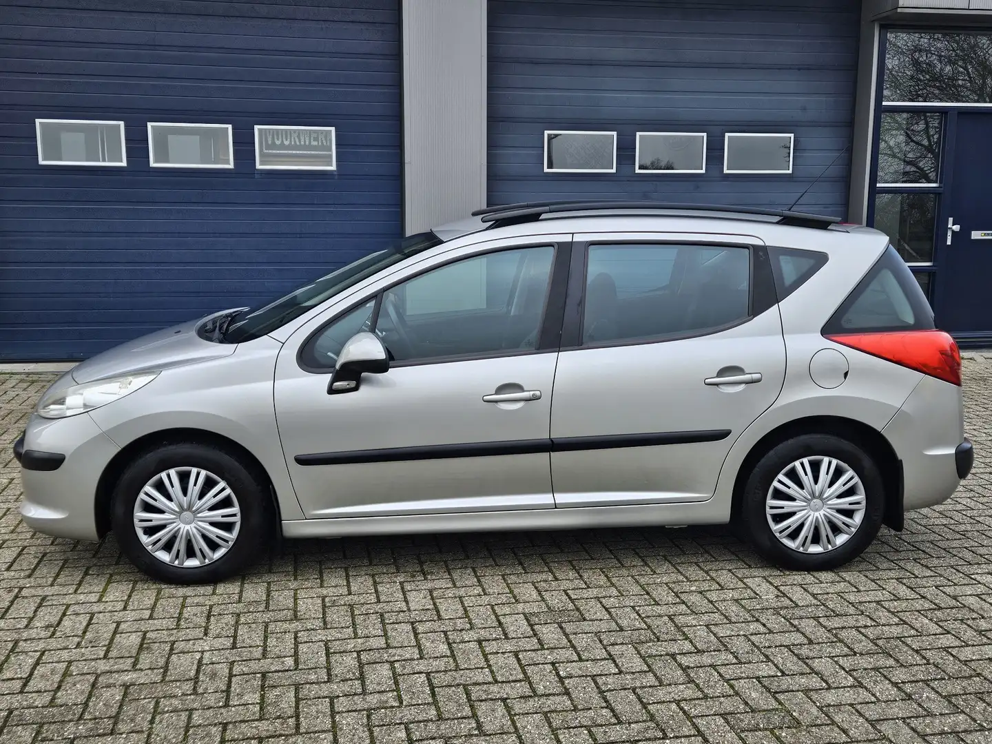 Peugeot 207 1.4 VTi X-line Zilver - 2