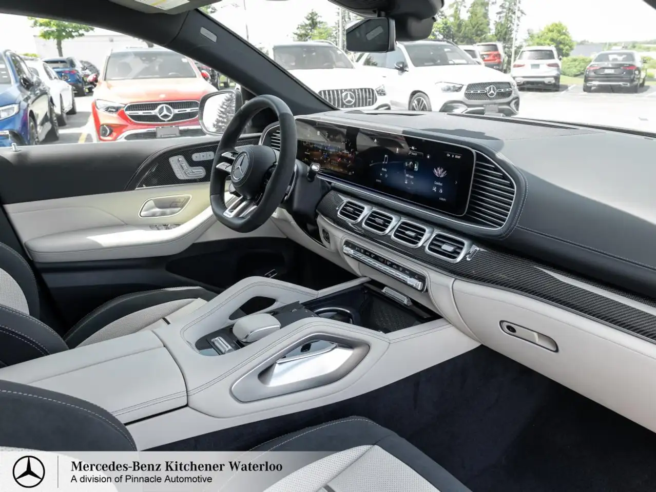 Mercedes-Benz GLE снимка Mercedes-Benz GLE