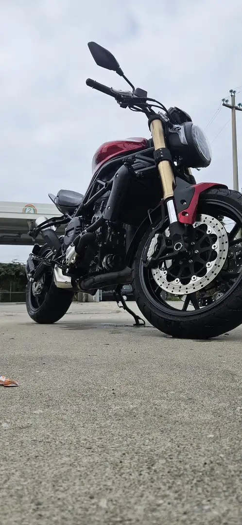 Benelli 752 S Naked Rojo - 2