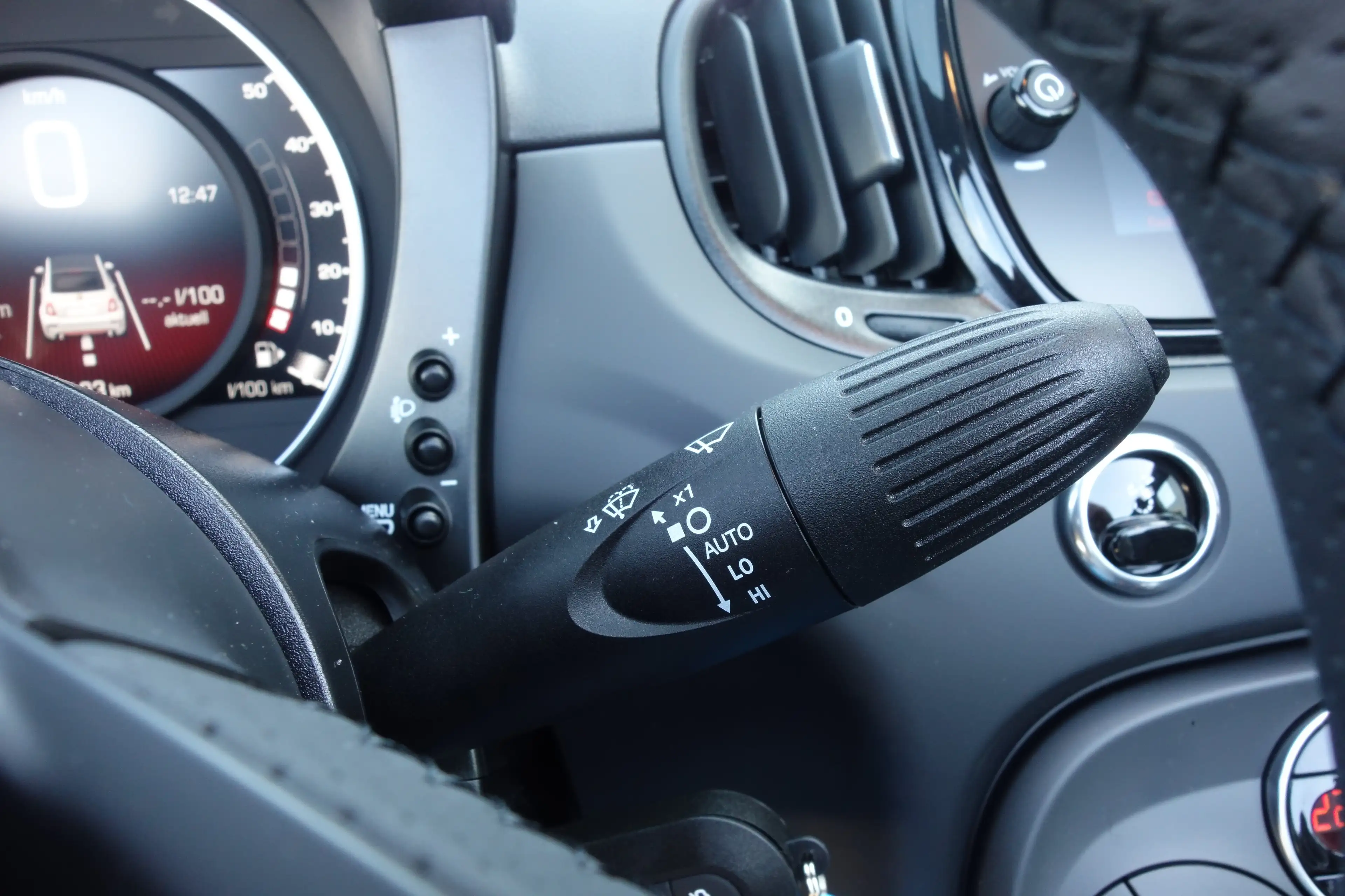 Abarth 595C *Uconnect 7"/DAB/NAV/Leder/PDC/NSW* — photo 9