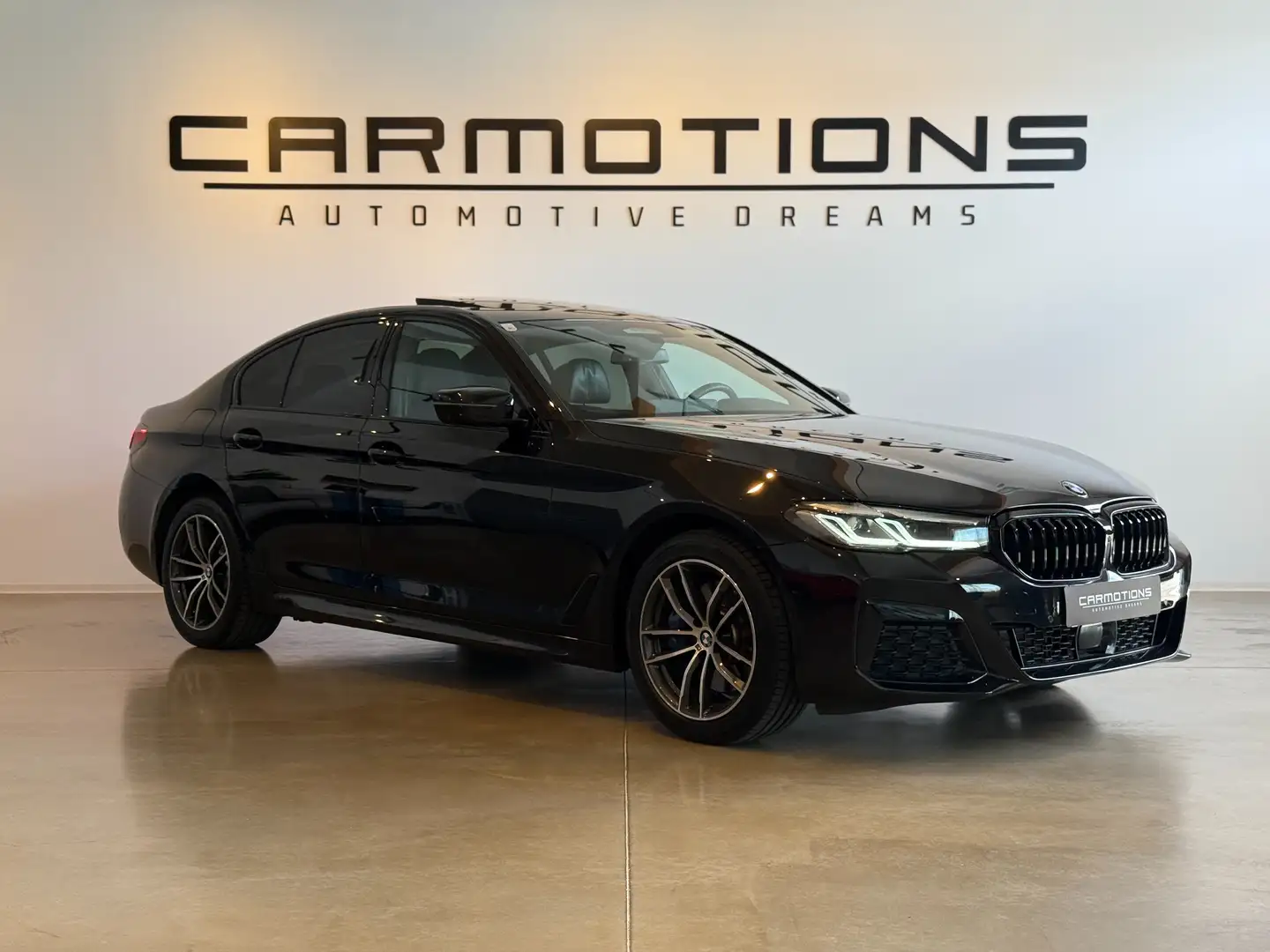 BMW 530 e xDrive M Sport I LED I Schiebedach I Massage Schwarz - 2