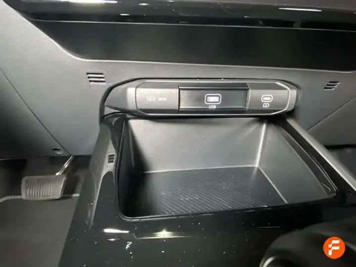 Kia Niro 1.6 HEV Concept 2024, foto 30